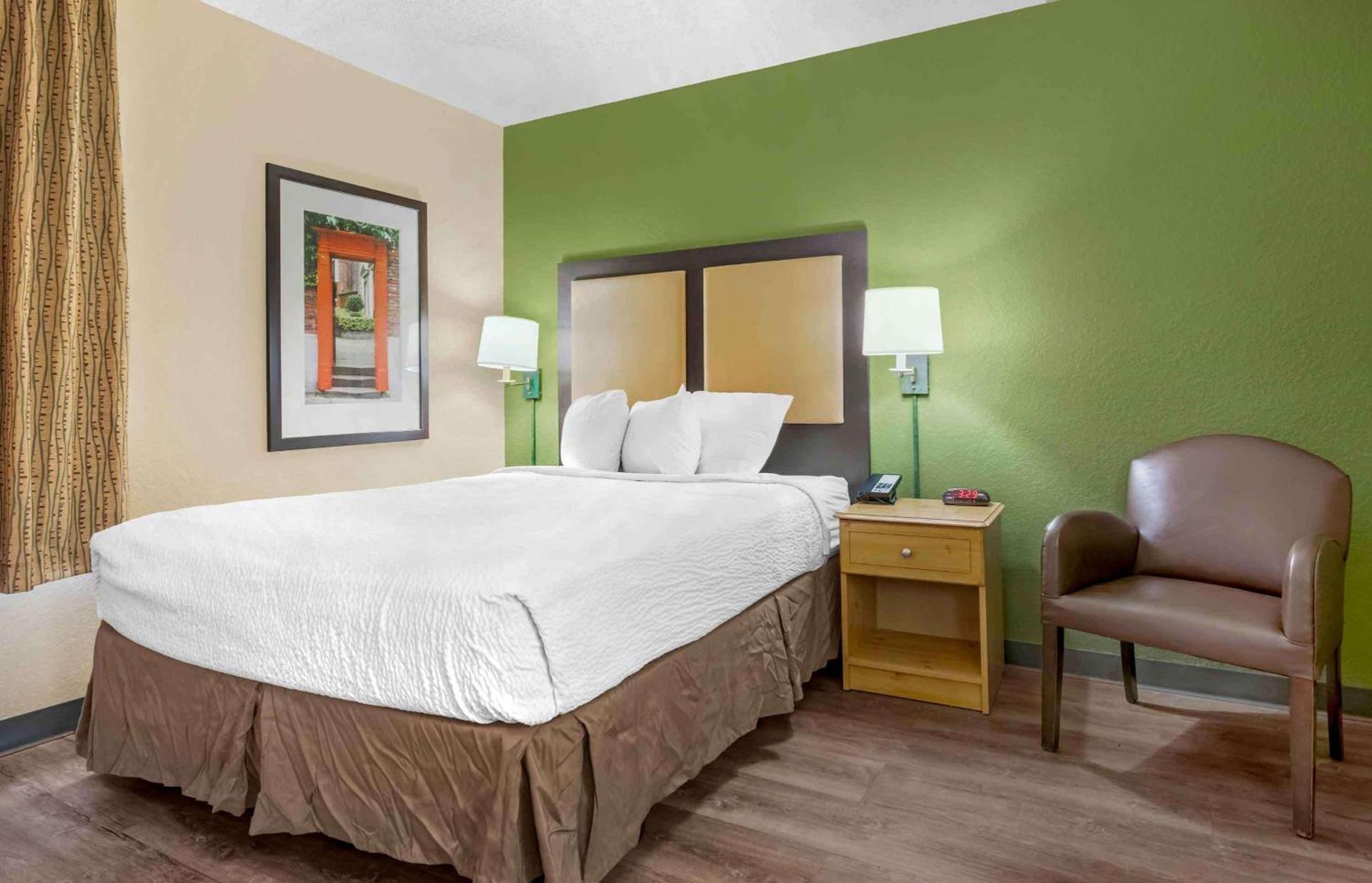 Extended Stay America Select Suites - Orlando - Southpark - Equity Row photo 5