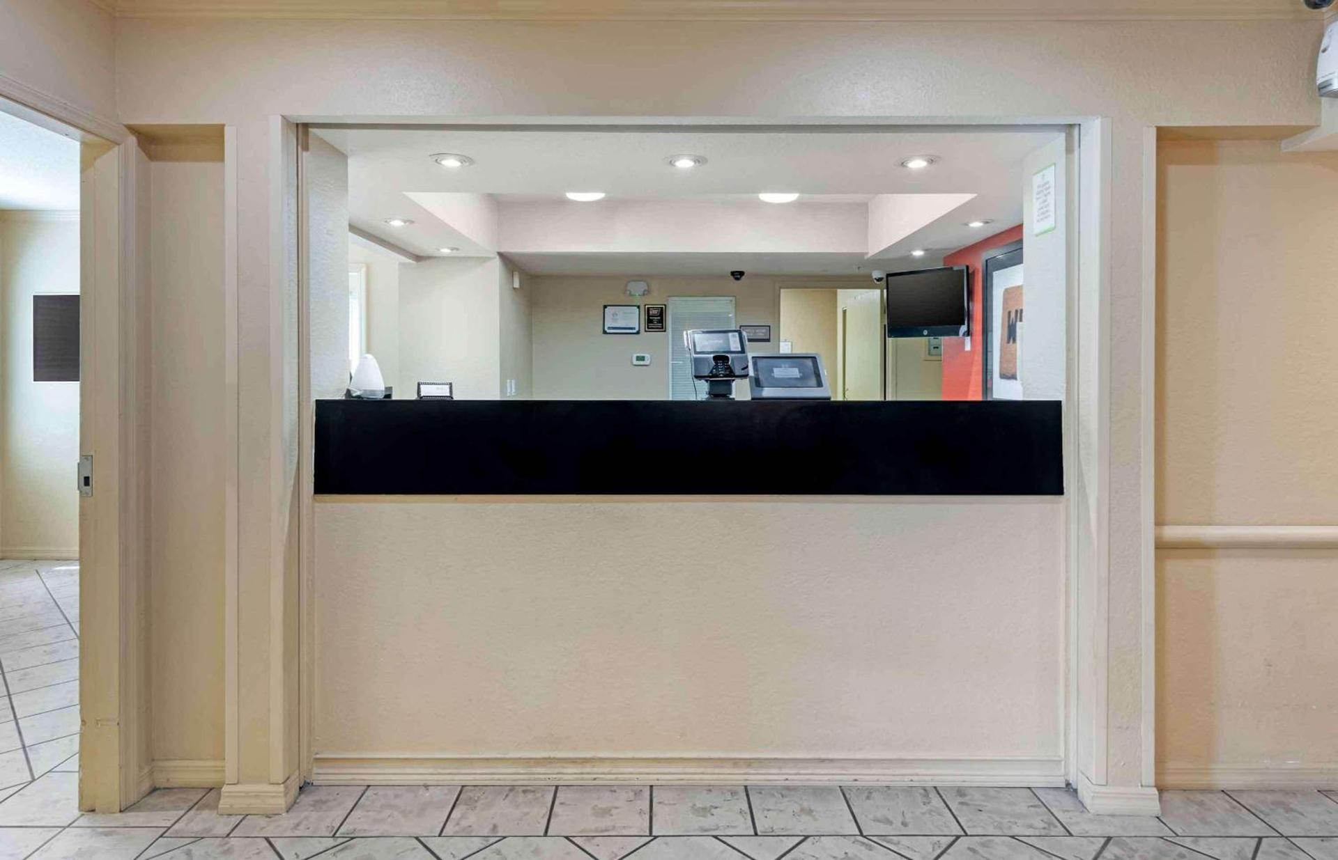 Extended Stay America Select Suites - Orlando - Southpark - Equity Row photo 4