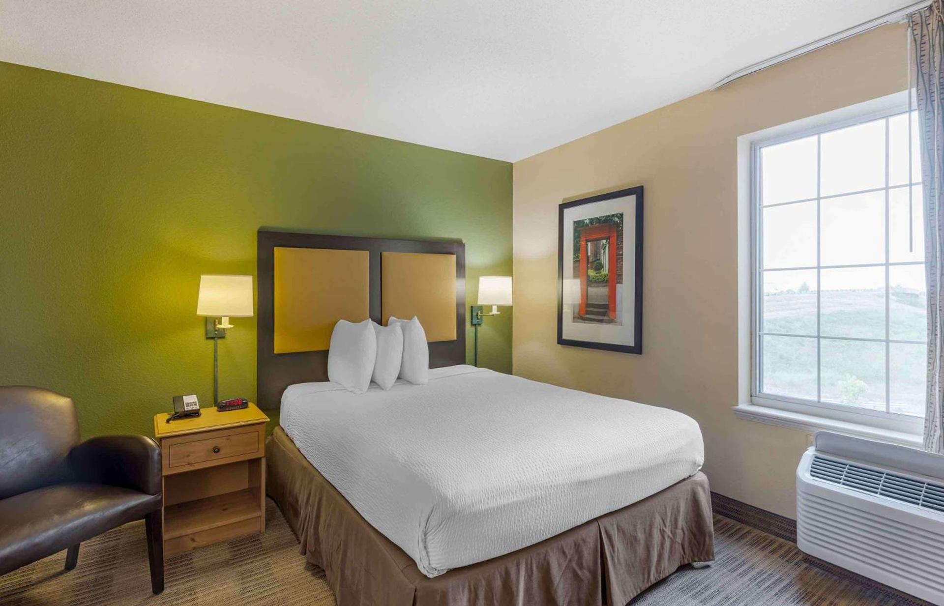 Extended Stay America Select Suites - Orlando - Southpark - Equity Row photo 10