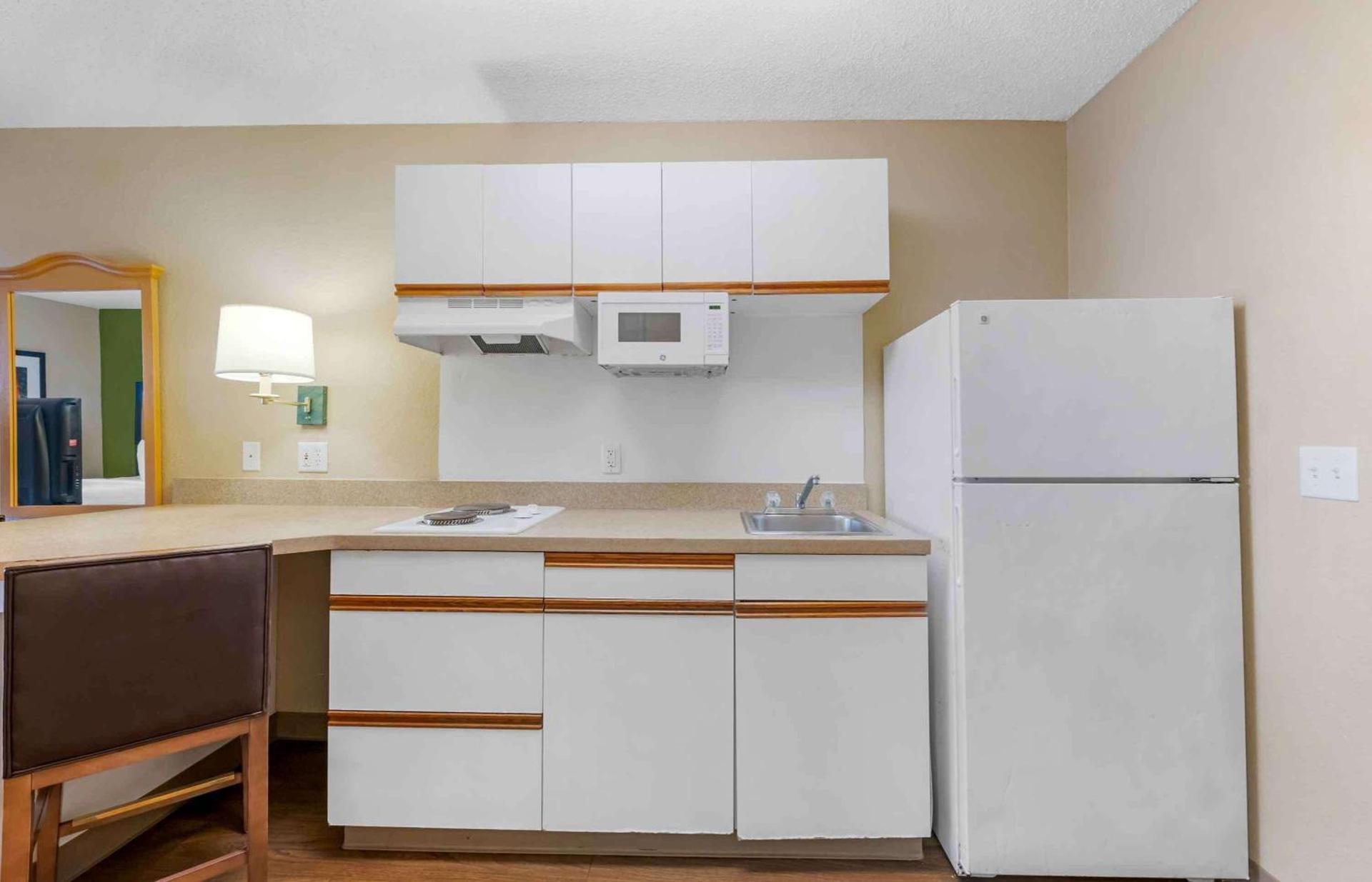 Extended Stay America Select Suites - Orlando - Southpark - Equity Row photo 21