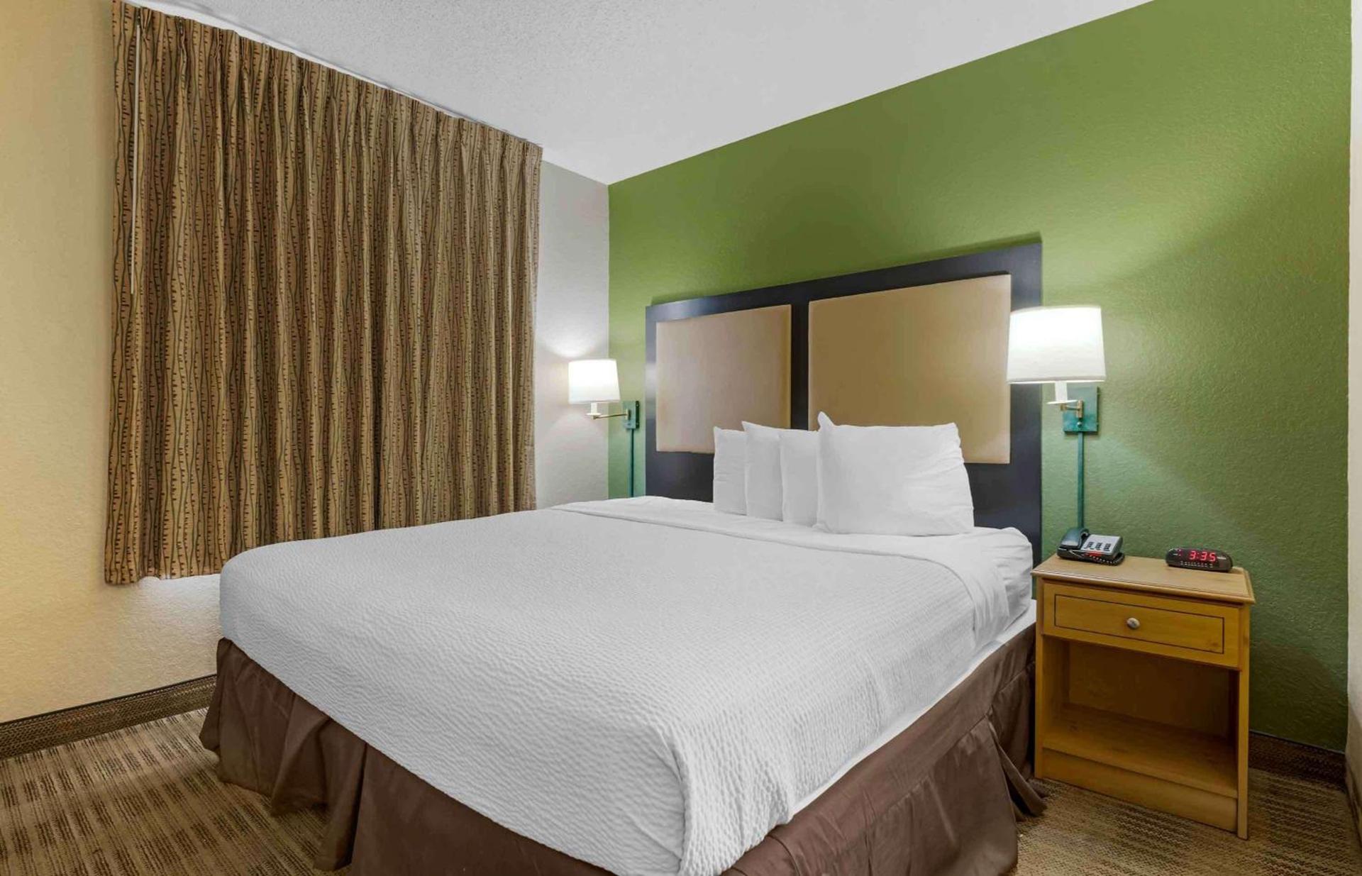 Extended Stay America Select Suites - Orlando - Southpark - Equity Row photo 22