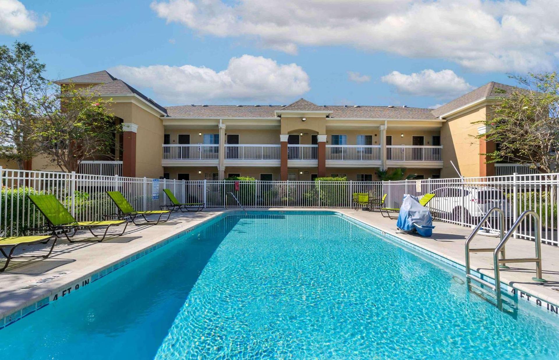 Extended Stay America Suites - Clearwater - Carillon Park photo 35