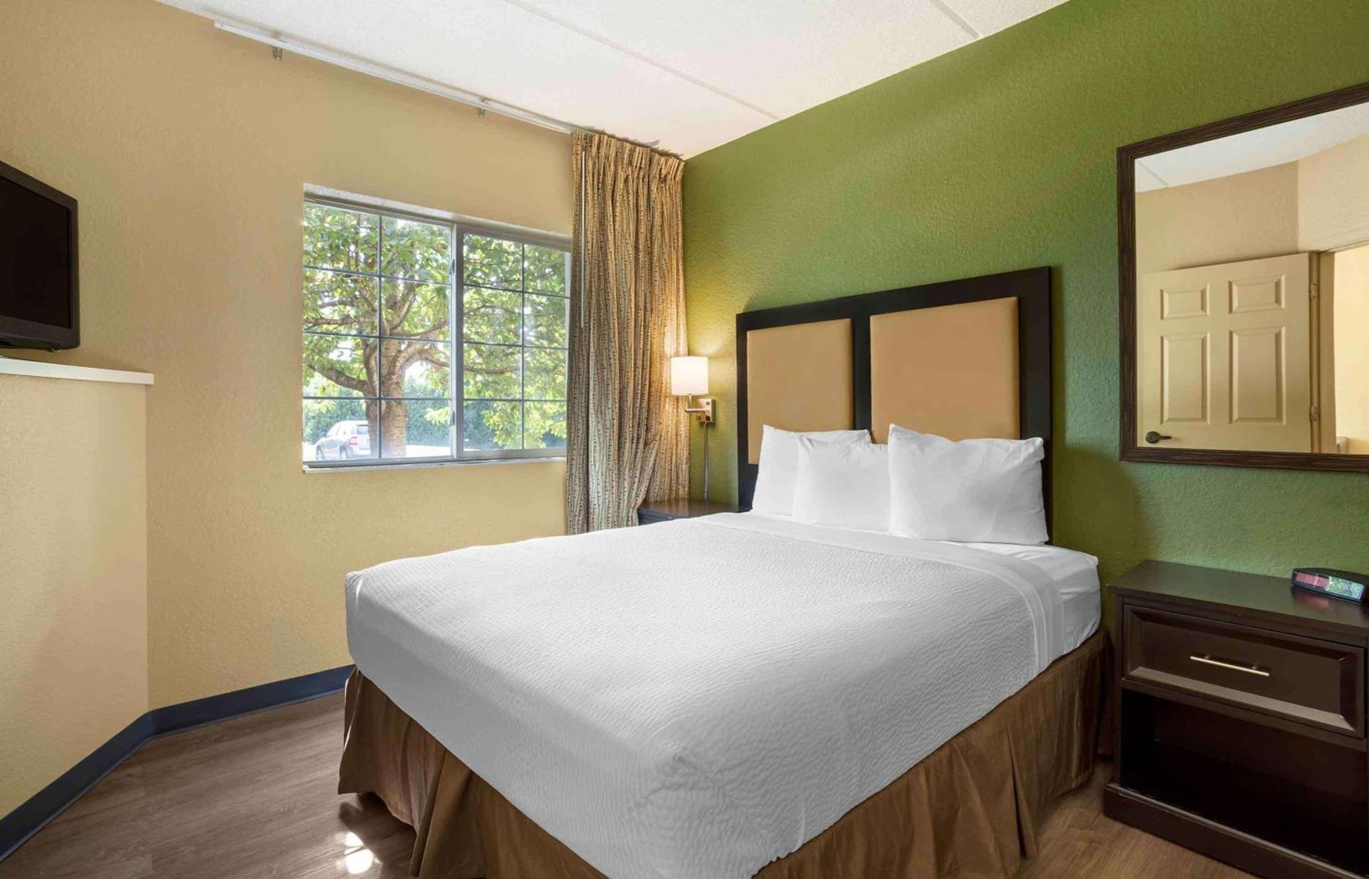 Studio 6 Extended Stay Fishkill Route 9 NY photo 28