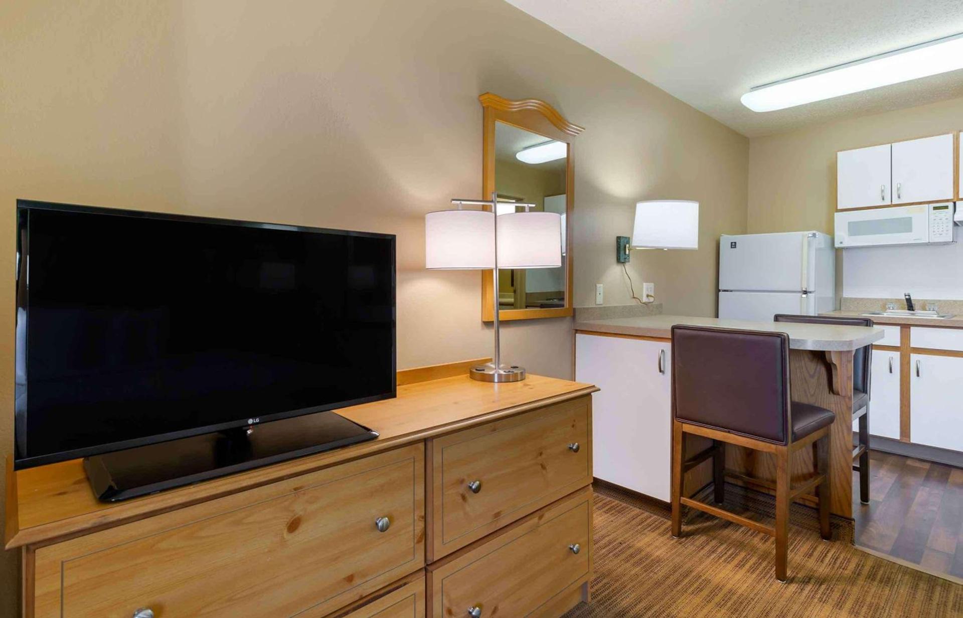 Extended Stay America Select Suites - Baltimore - BWI Airport - International Dr photo 10