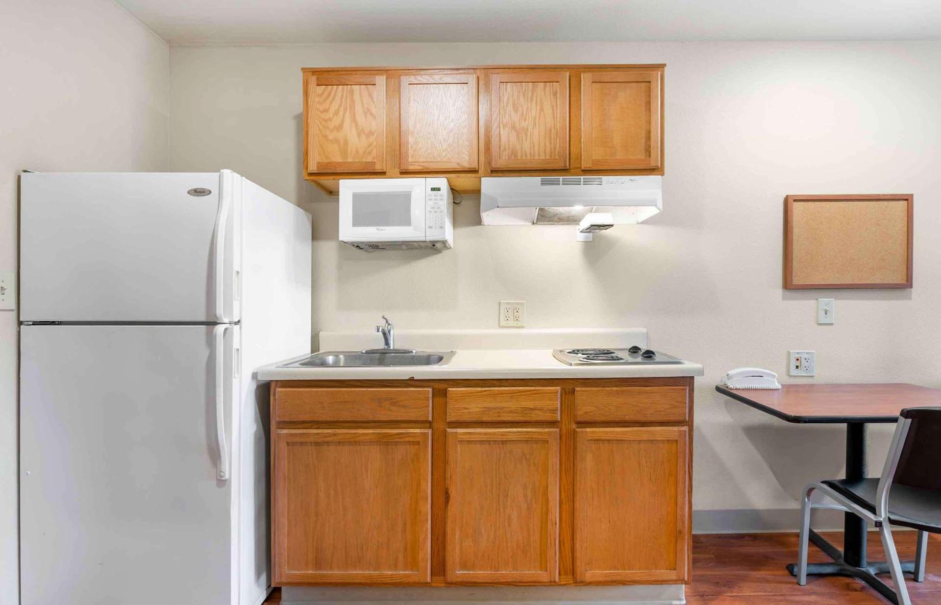 Extended Stay America Select Suites - Indianapolis - Plainfield photo 19