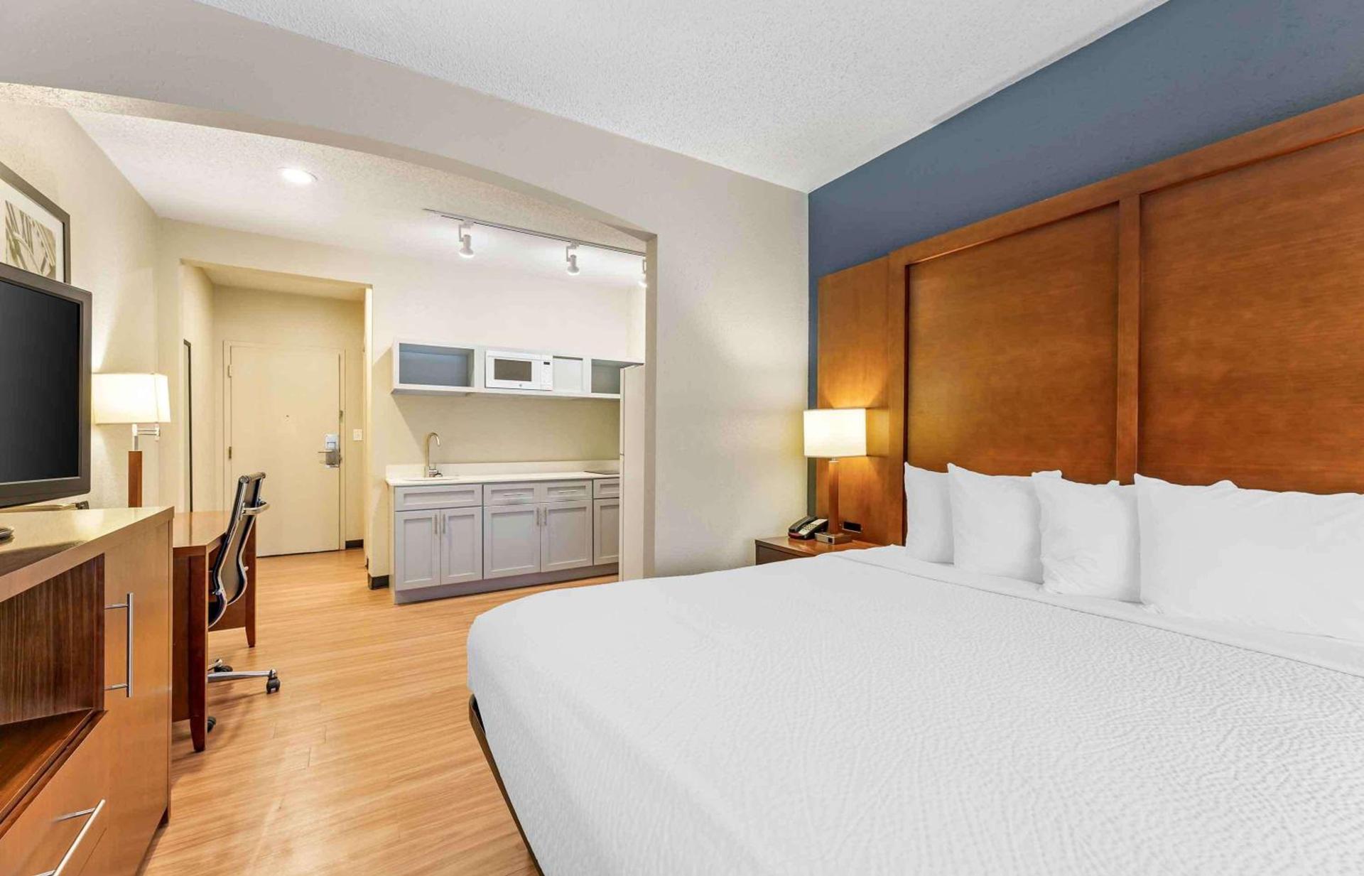 Extended Stay America Suites - Buffalo - Airport photo 17