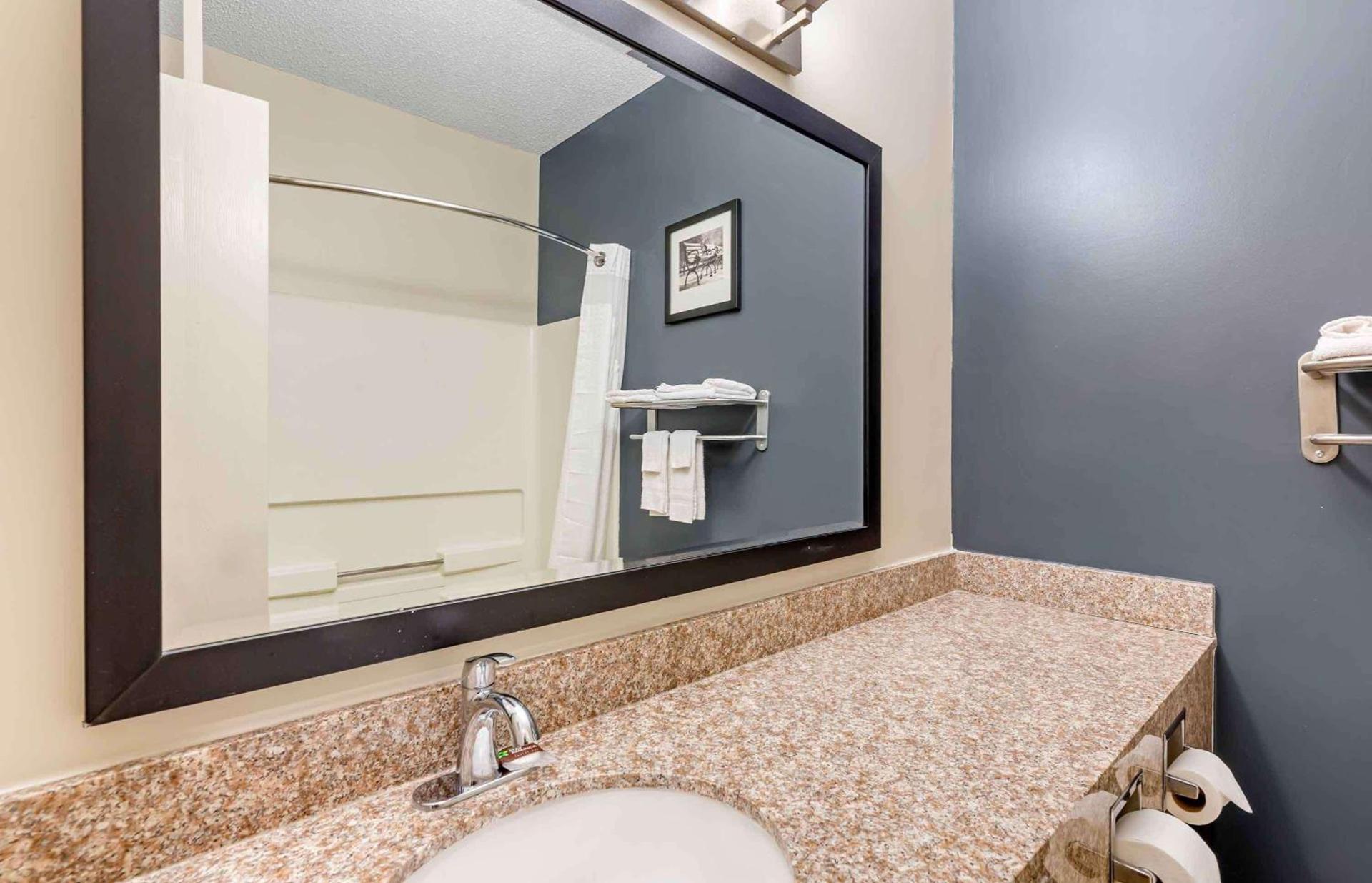 Extended Stay America Suites - Buffalo - Airport photo 20
