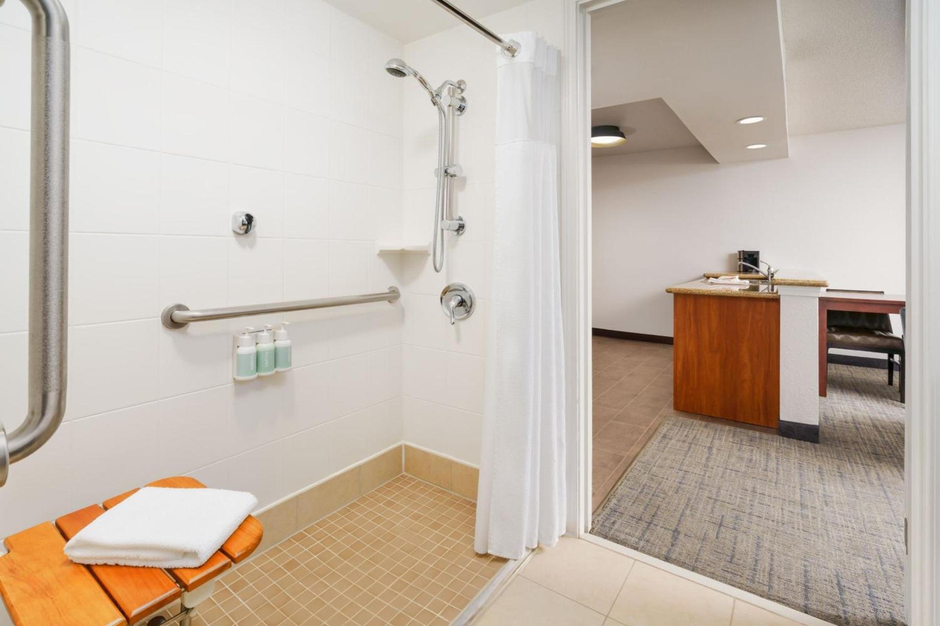 Residence Inn by Marriott Seattle Northeast Bothell photo 54