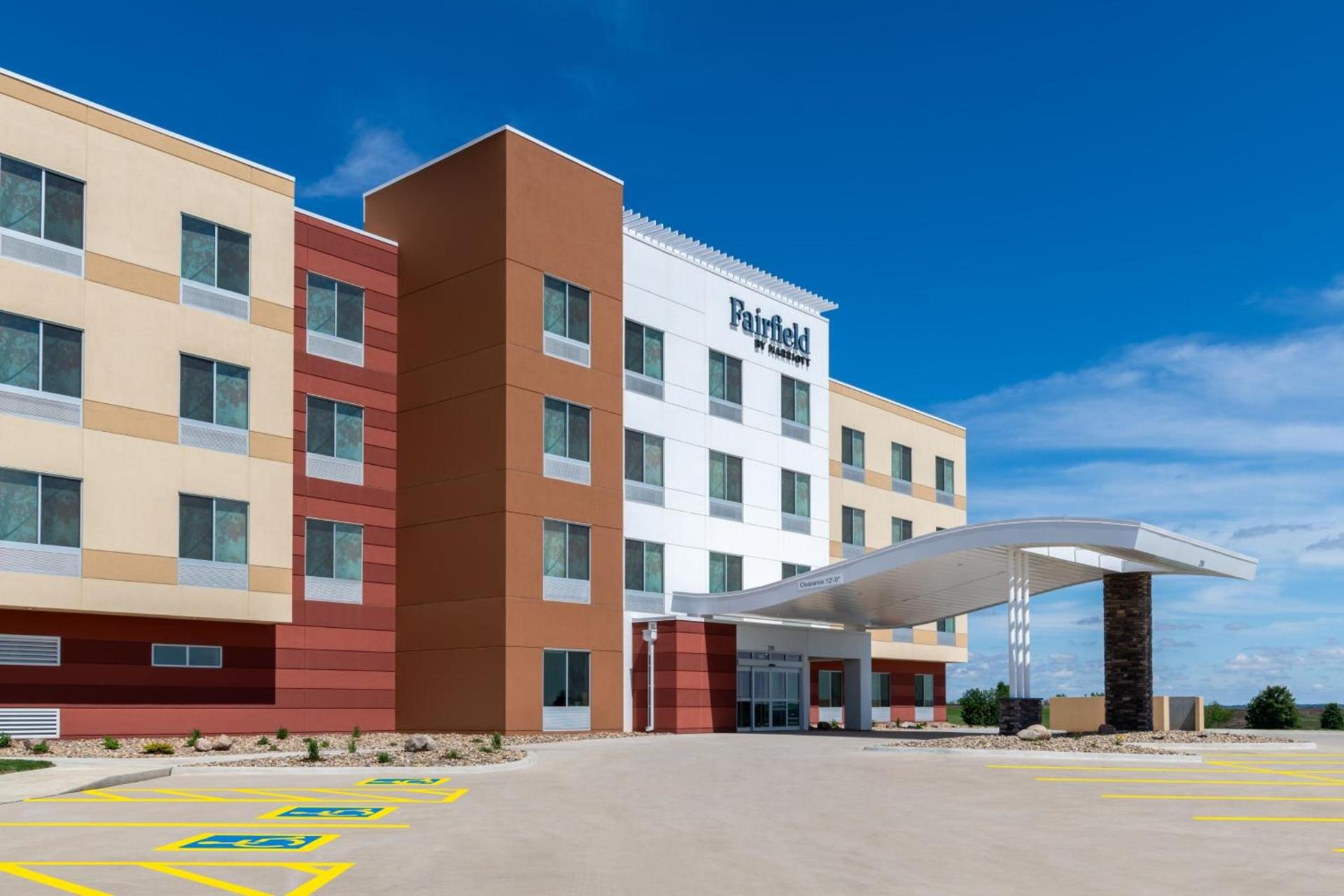 Fairfield by Marriott Inn & Suites Sioux Center photo 2