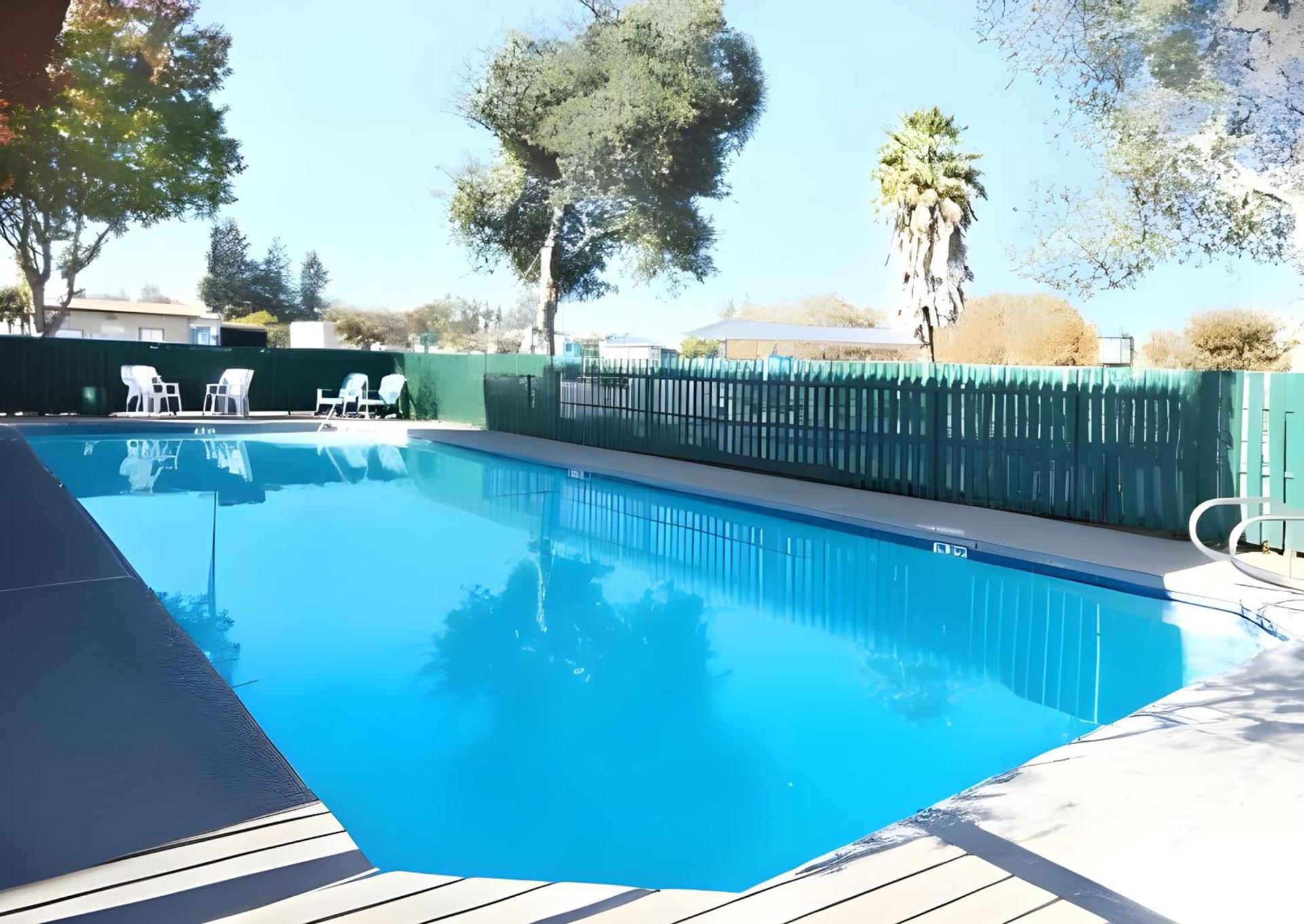 Days Inn by Wyndham Gilroy photo 10