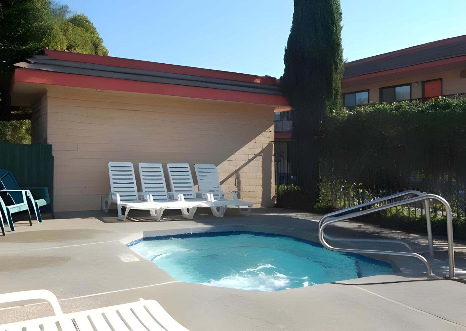 Days Inn by Wyndham Gilroy photo 23