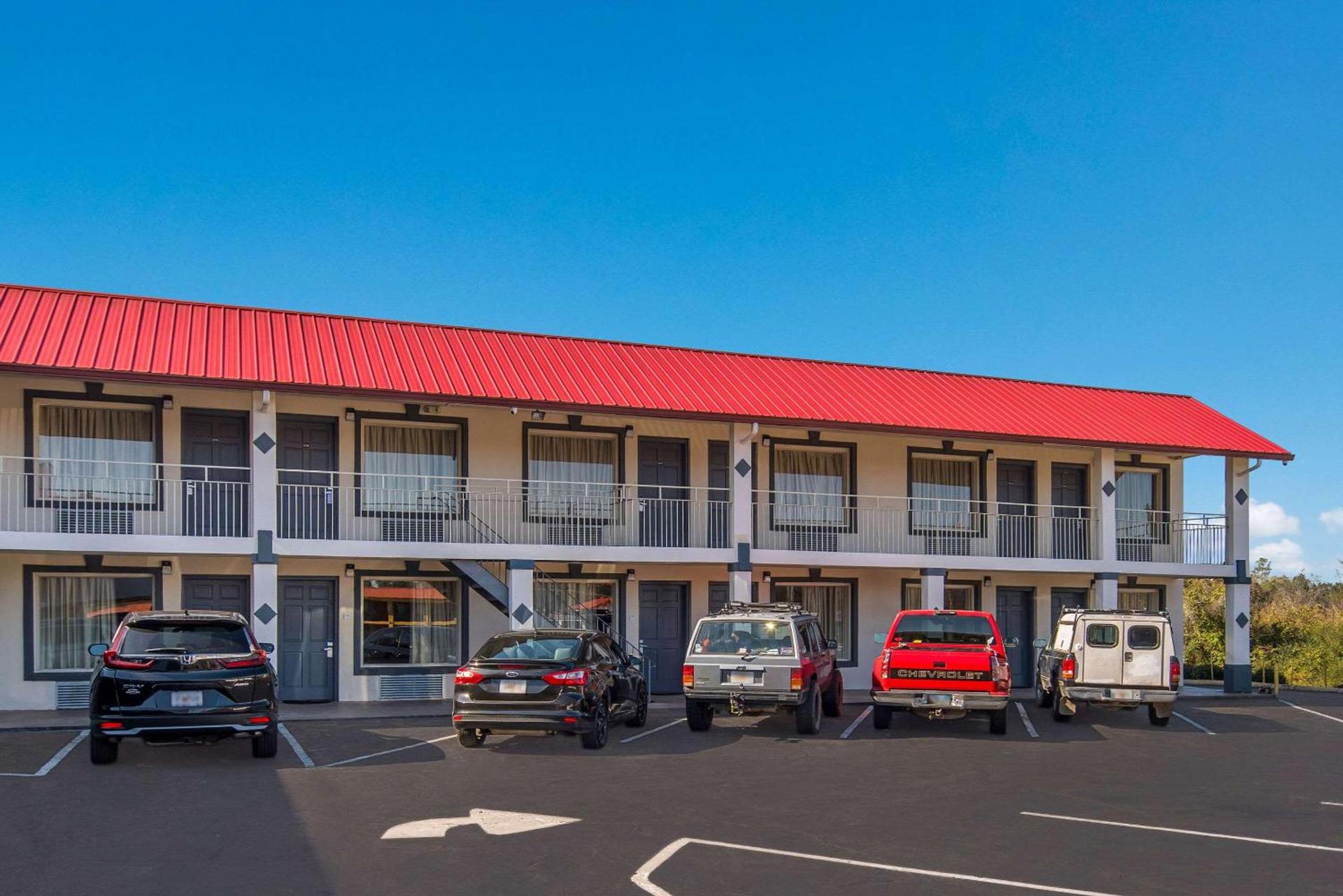 Econo Lodge Calhoun North Damascus photo 3