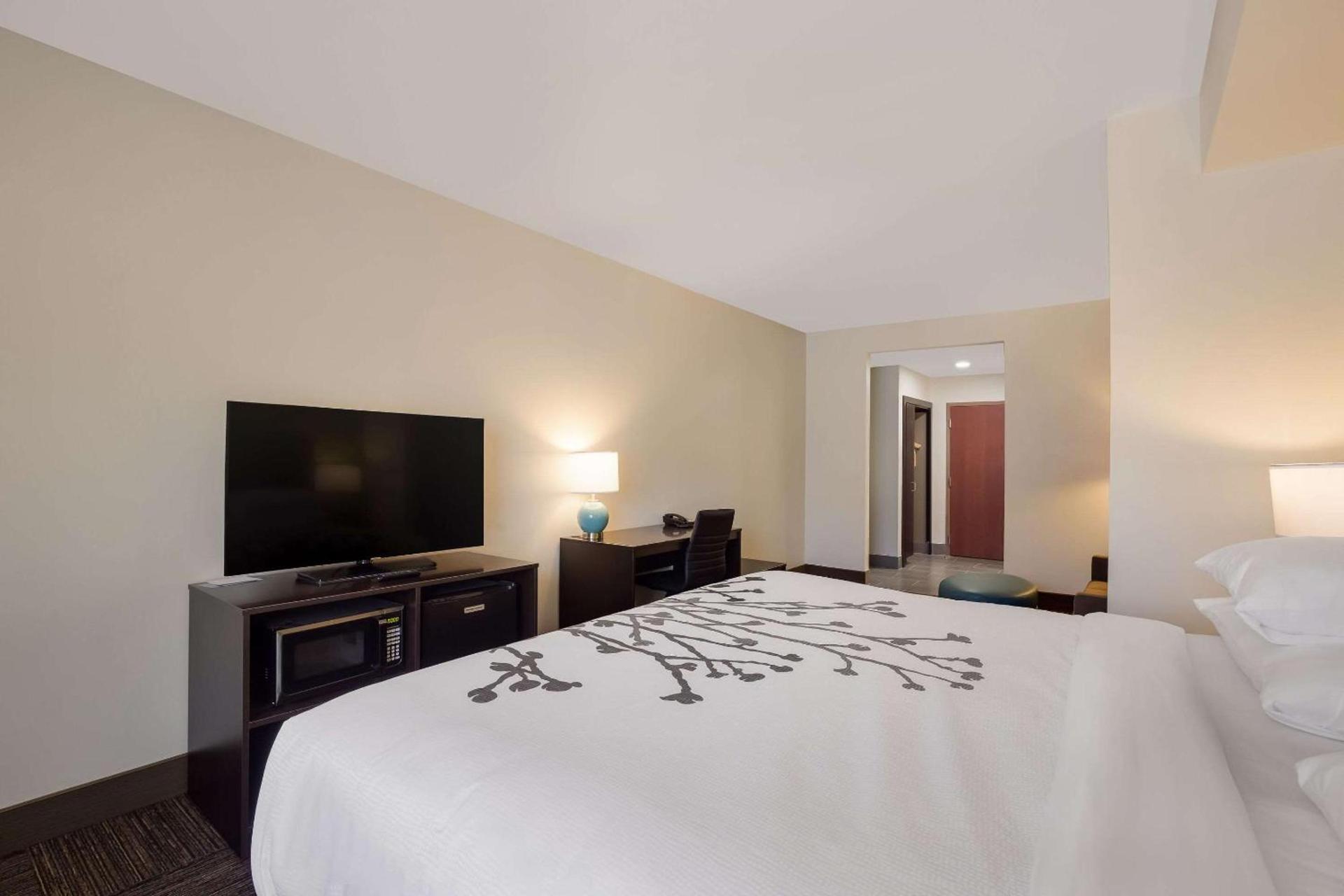 Sleep Inn & Suites North Mobile Saraland photo 27