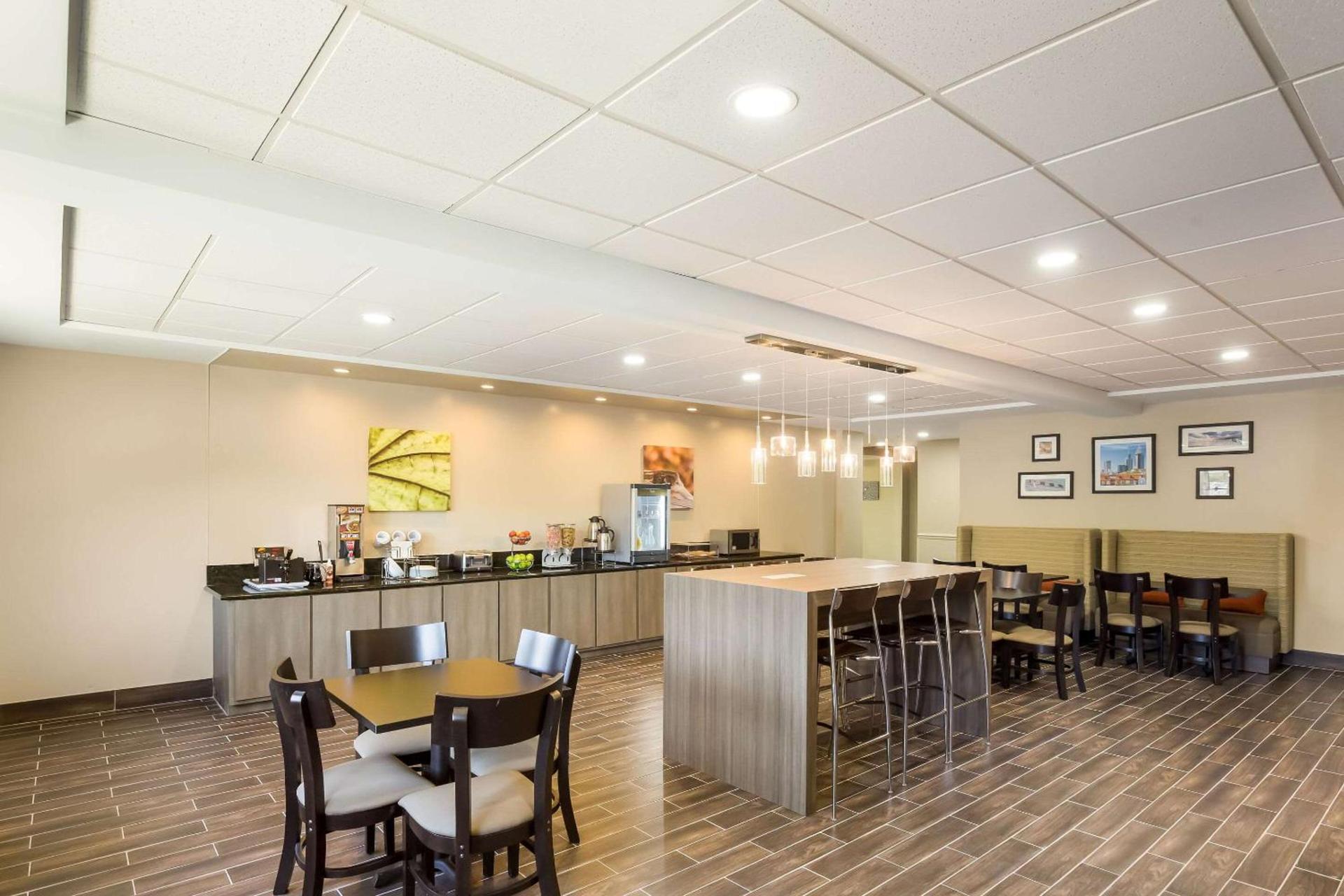Sleep Inn & Suites North Mobile Saraland photo 43
