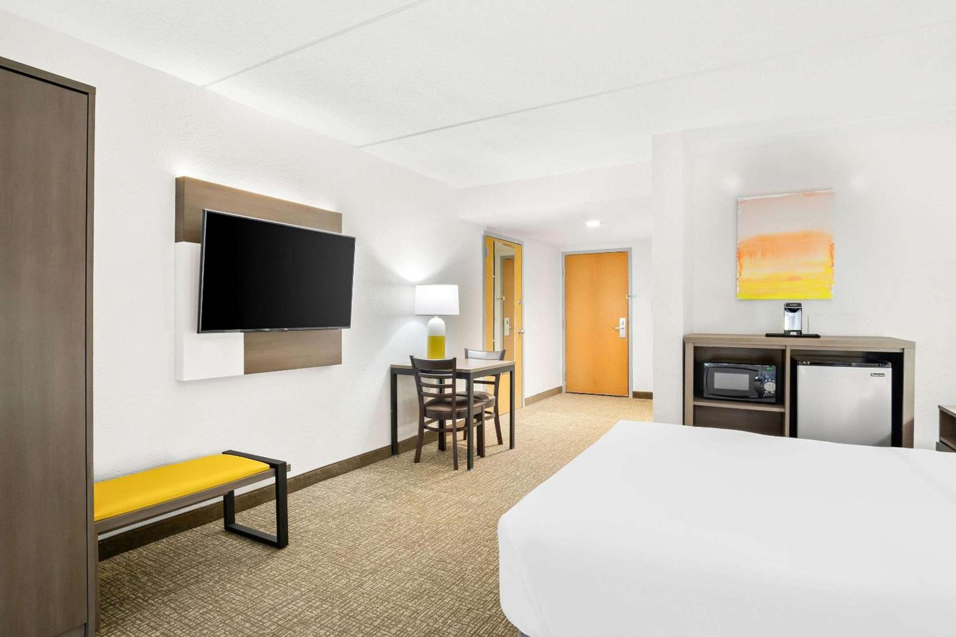 Comfort Inn Gold Coast photo 11