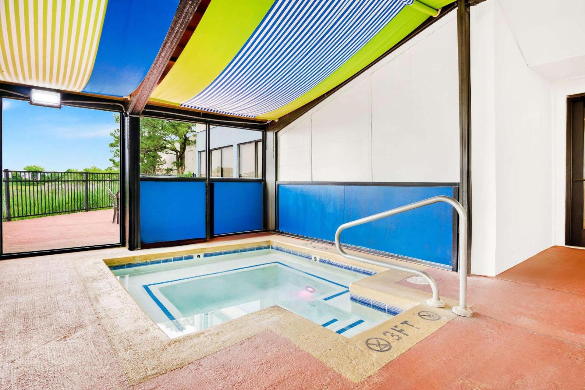 Comfort Inn Gold Coast photo 36