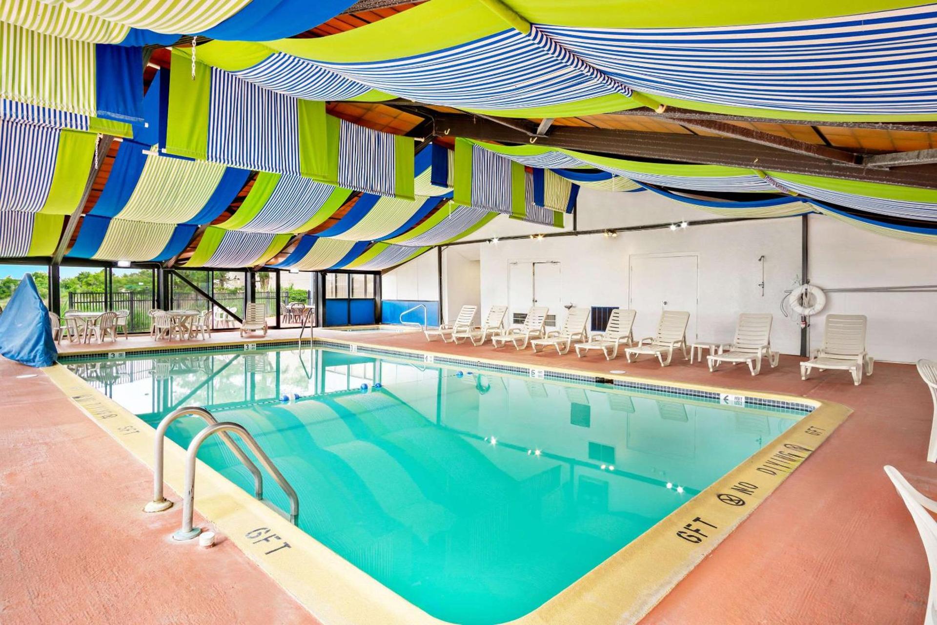 Comfort Inn Gold Coast photo 38