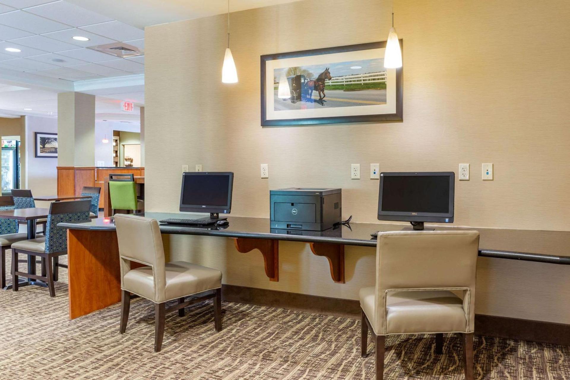 Comfort Suites Lancaster Amish Country photo 29