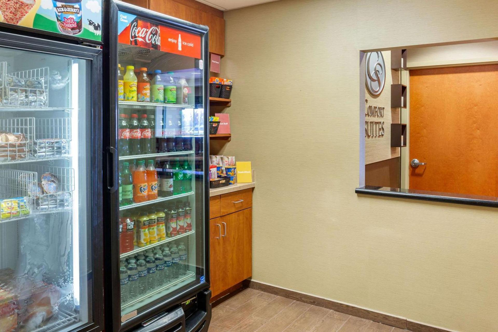 Comfort Suites Lancaster Amish Country photo 35