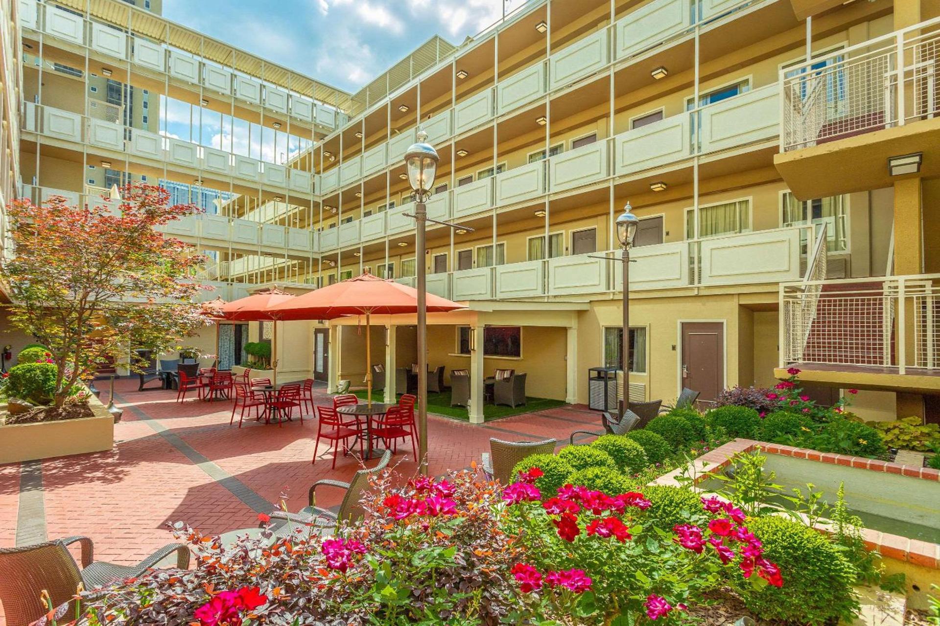 Inn at the Peachtrees, an Ascend Collection Hotel photo 11