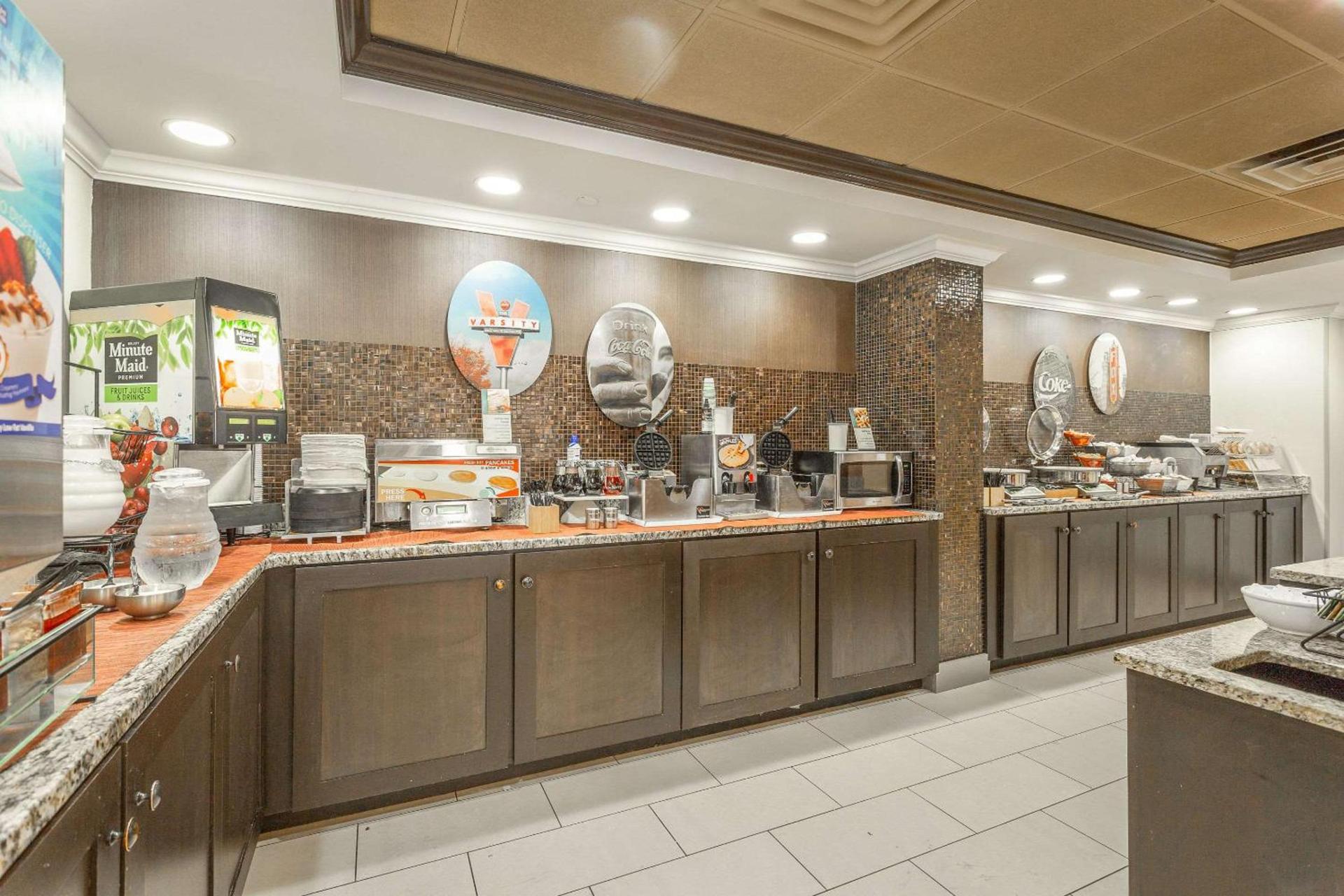 Inn at the Peachtrees, an Ascend Collection Hotel photo 21