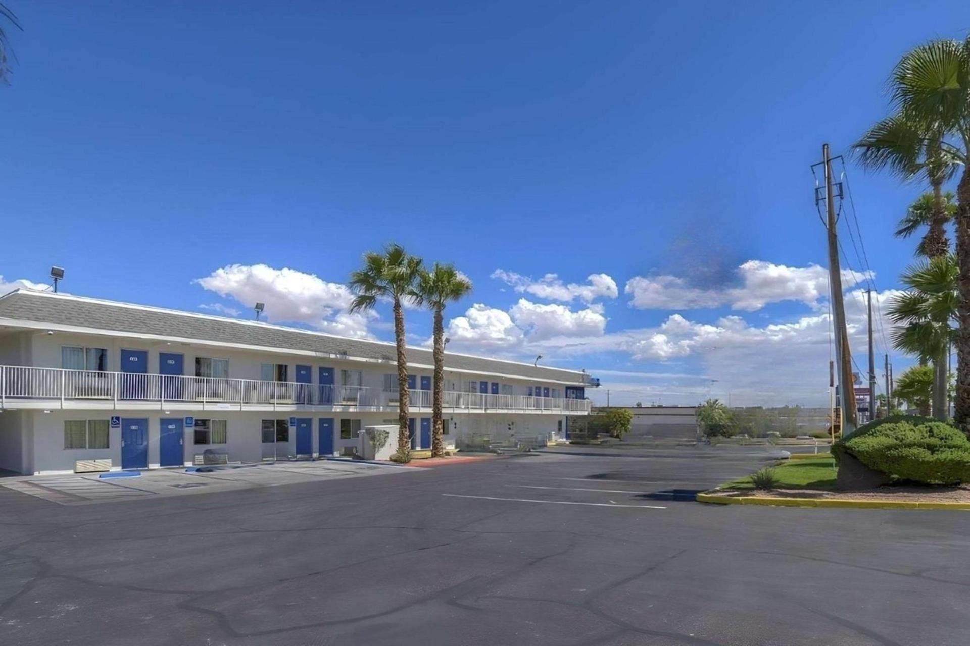 Las Vegas, NV - Boulder Highway photo 1