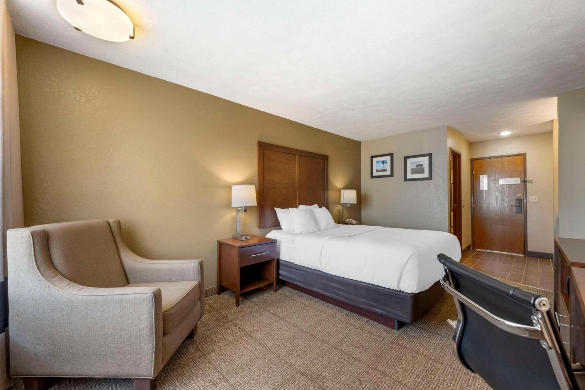 Comfort Inn Lexington photo 9