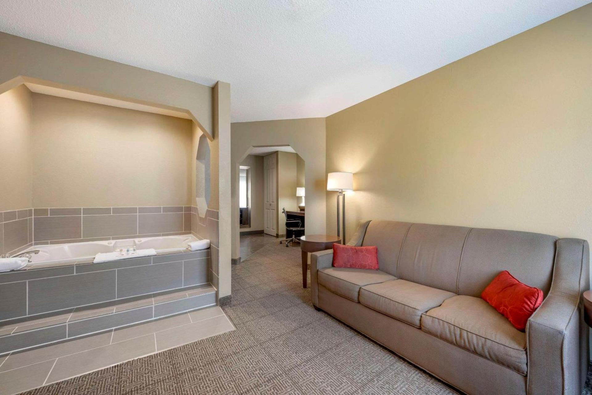 Comfort Inn Lexington photo 22