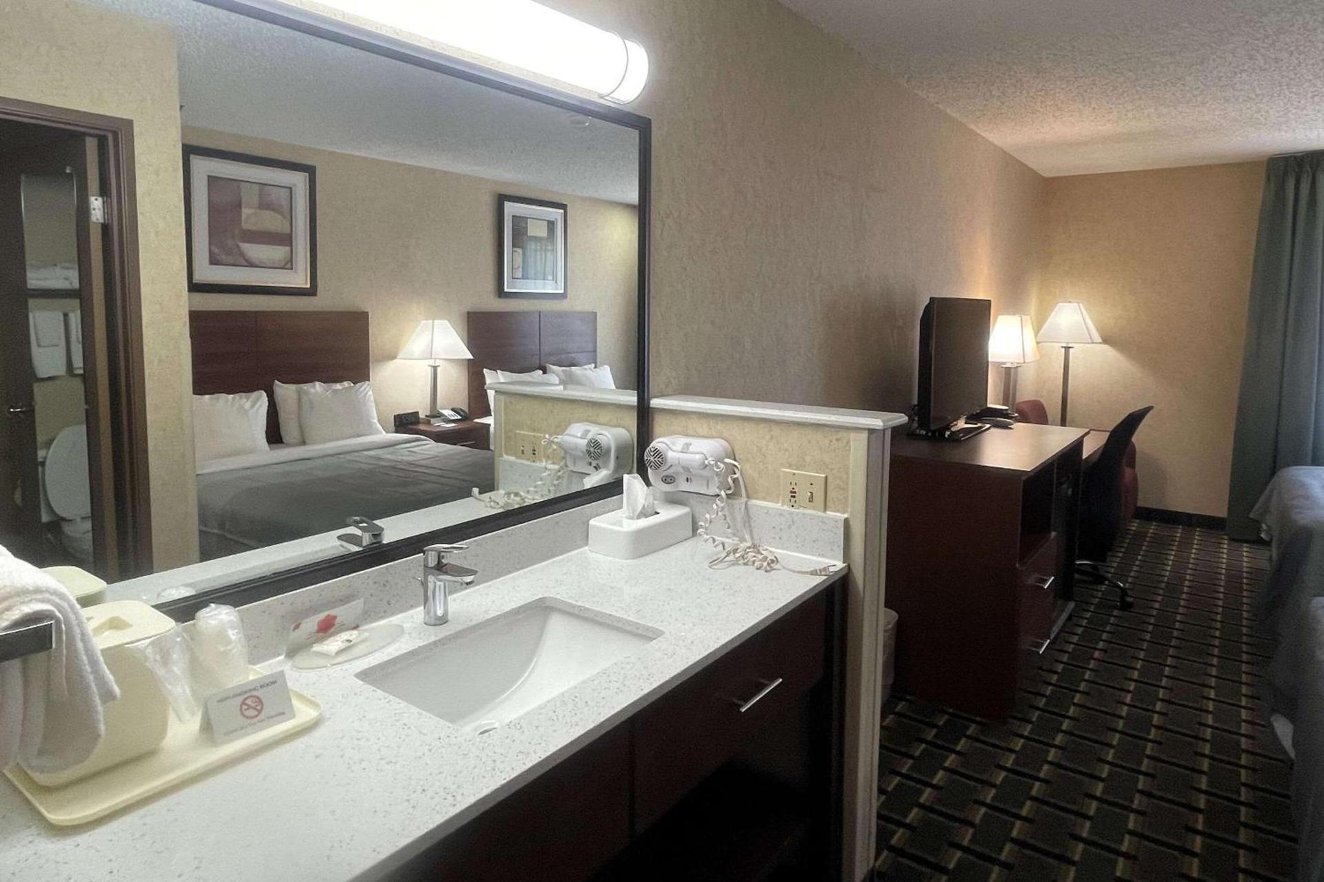Quality Inn Raton, NM photo 22