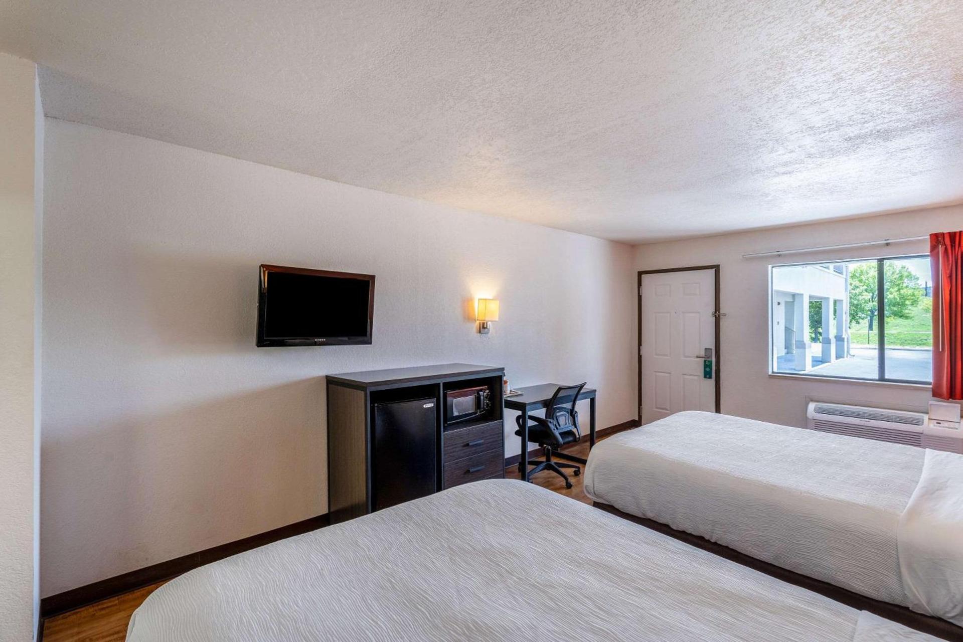 Quality Inn & Suites Junction photo 16