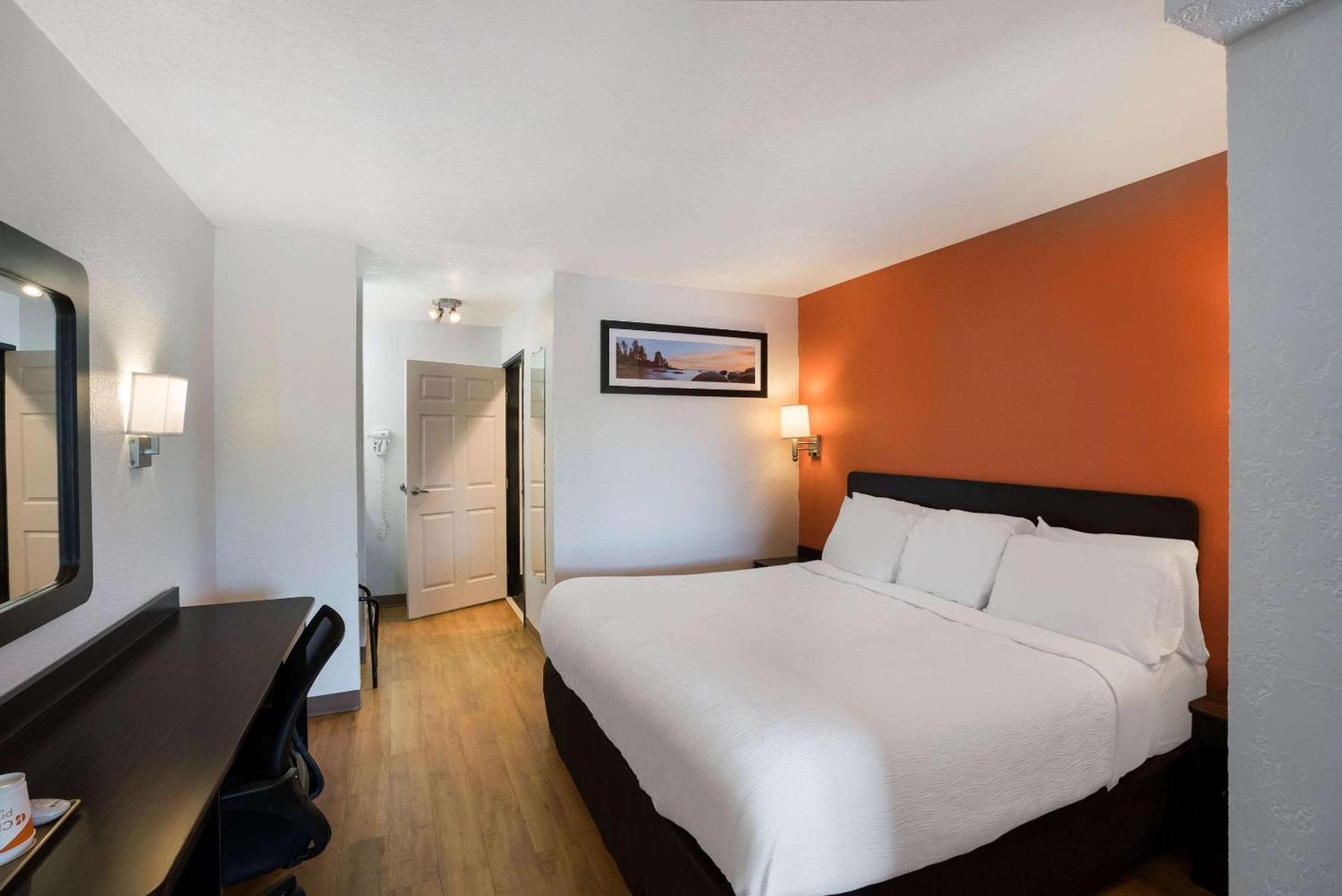 Quality Inn & Suites Junction photo 25