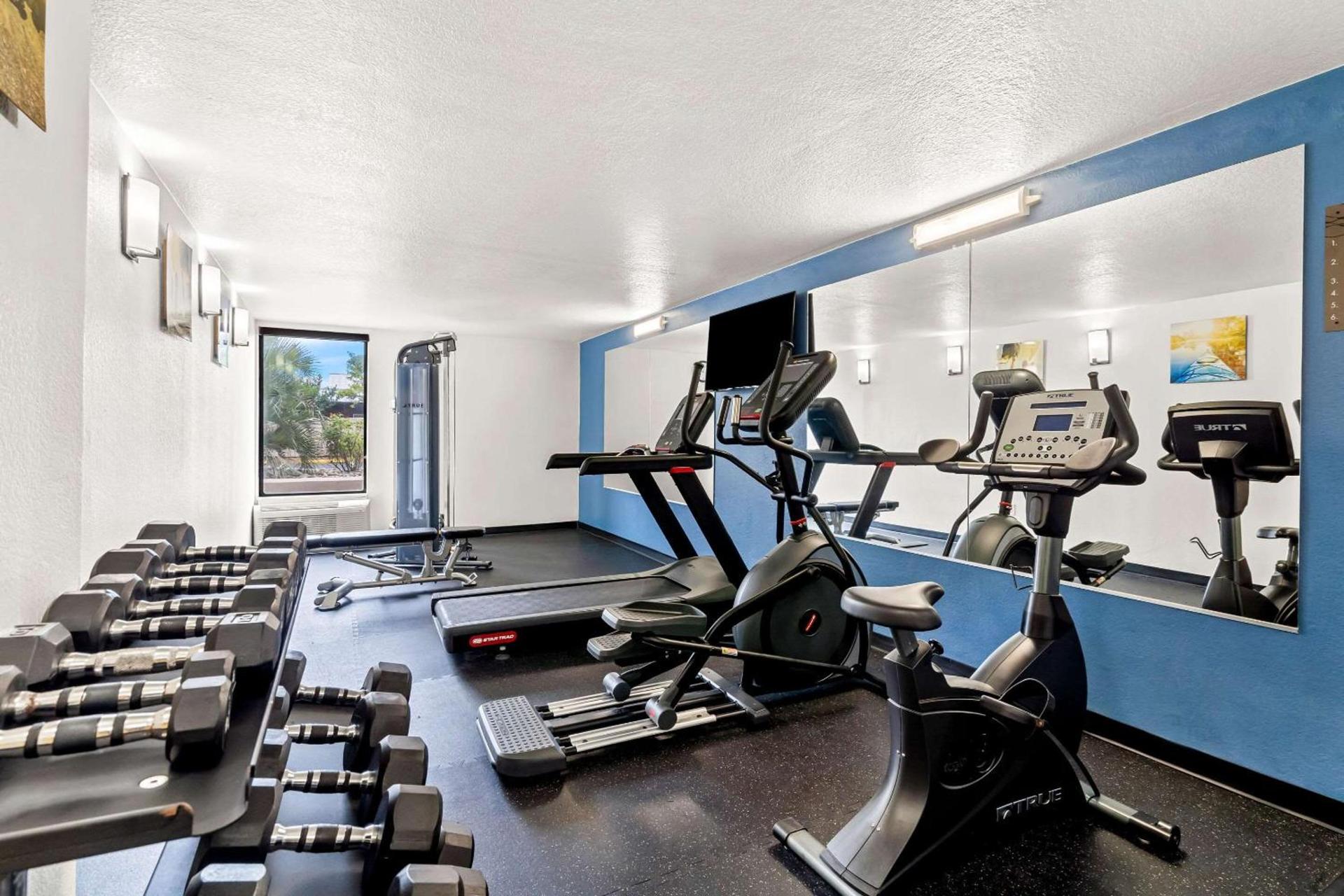 Comfort Inn University photo 29