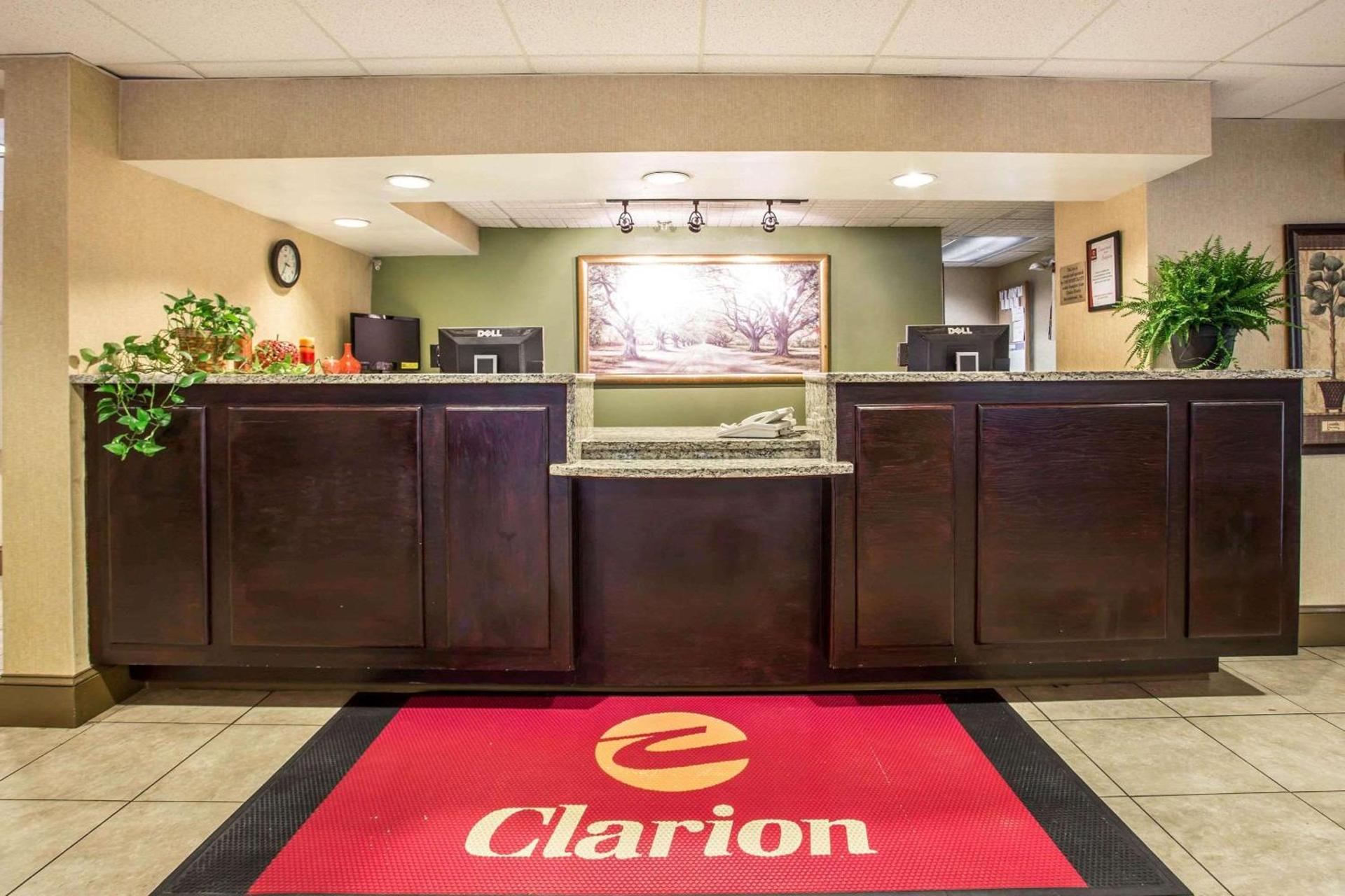 Clarion Inn & Suites Aiken South photo 4