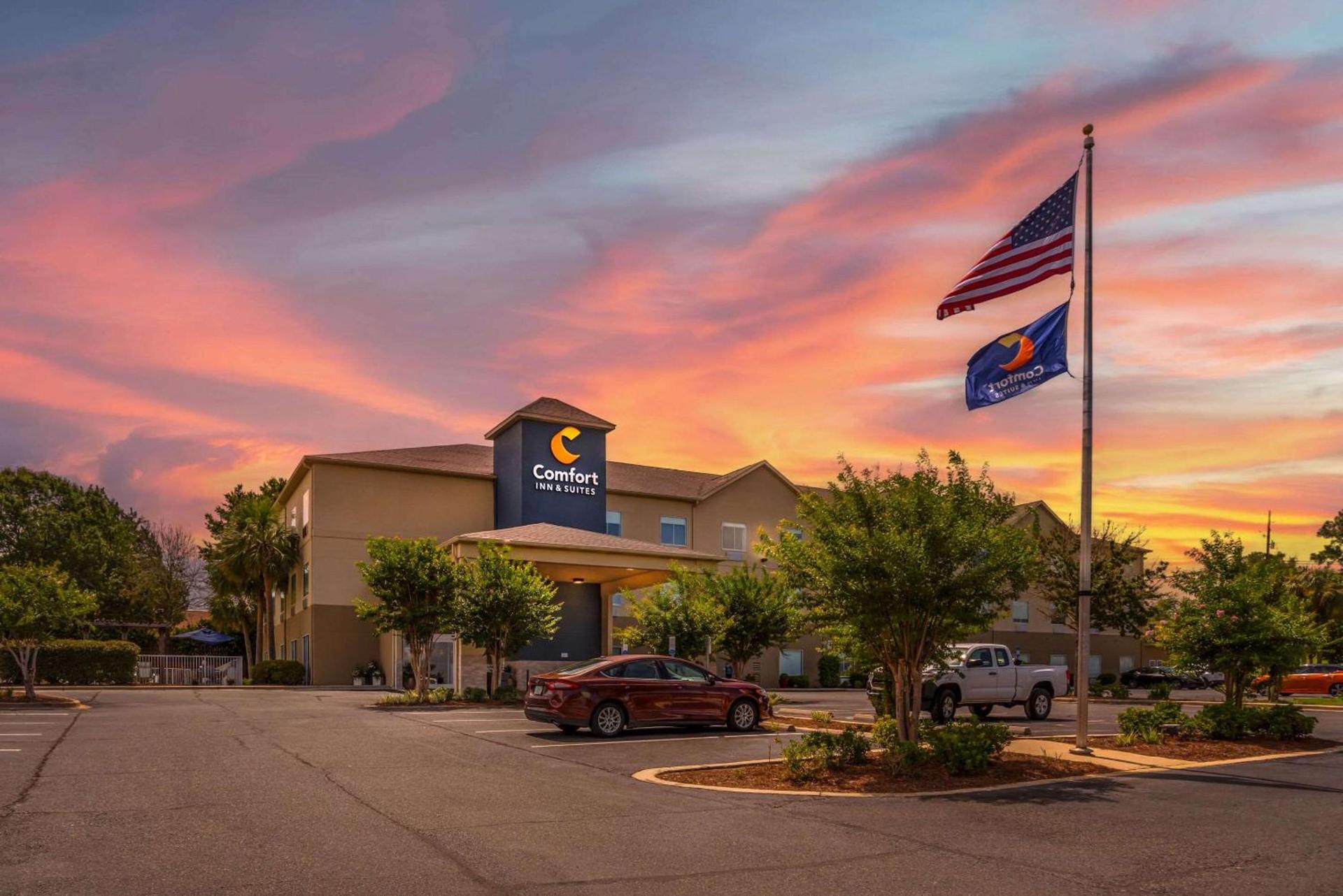 Comfort Inn & Suites Crestview South photo 3