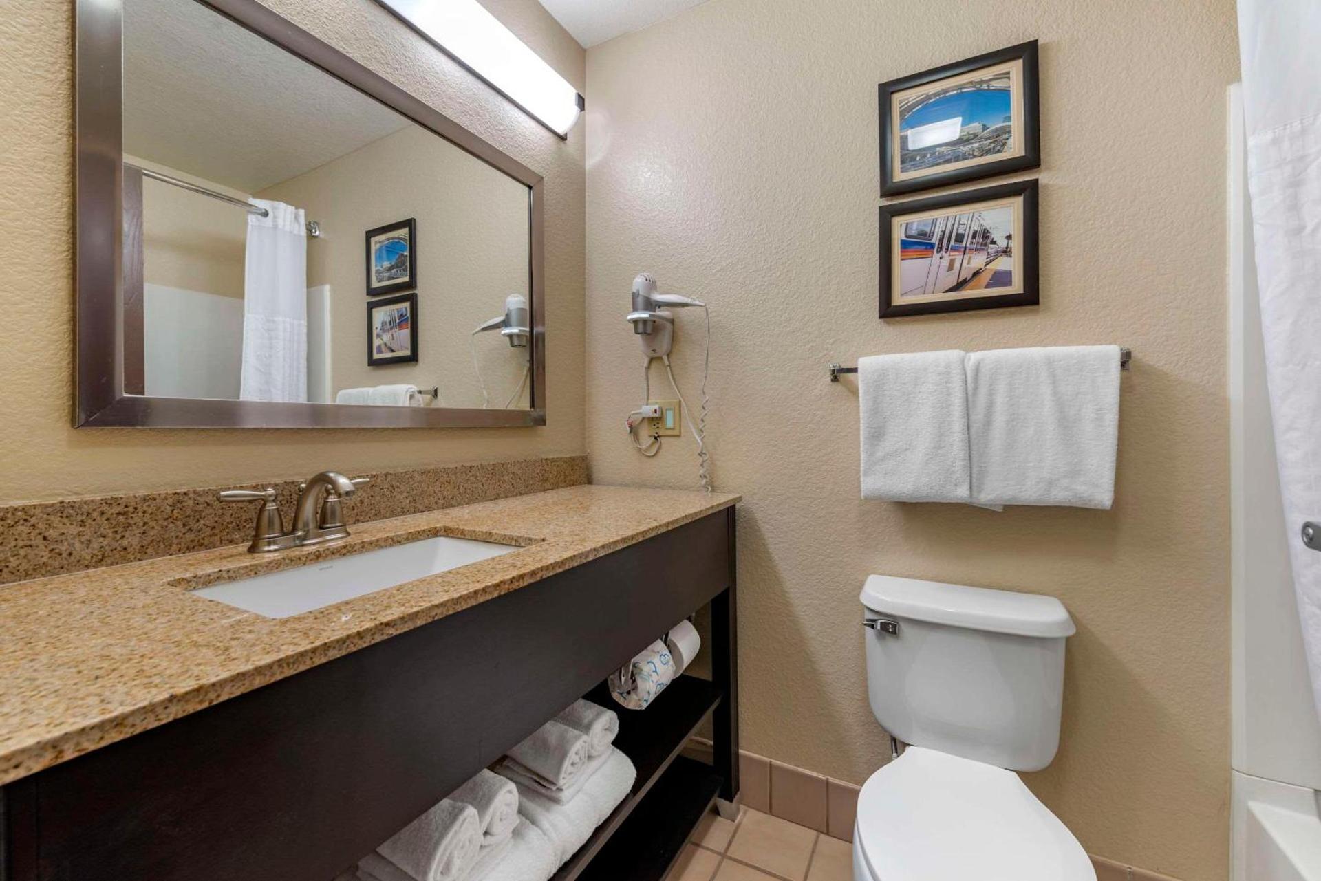 Comfort Suites Highlands Ranch Denver Tech Center Area photo 20
