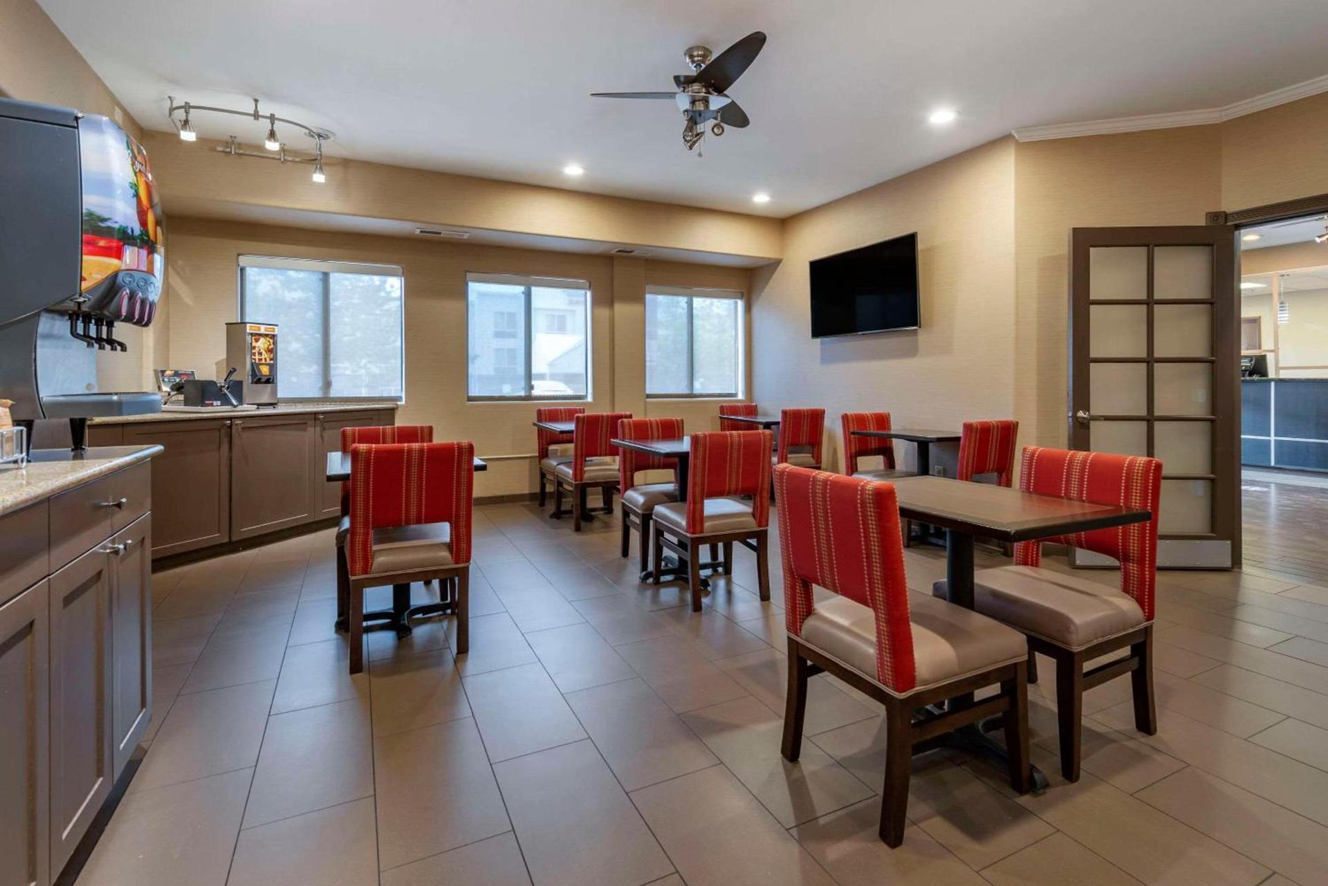 Comfort Suites Highlands Ranch Denver Tech Center Area photo 25