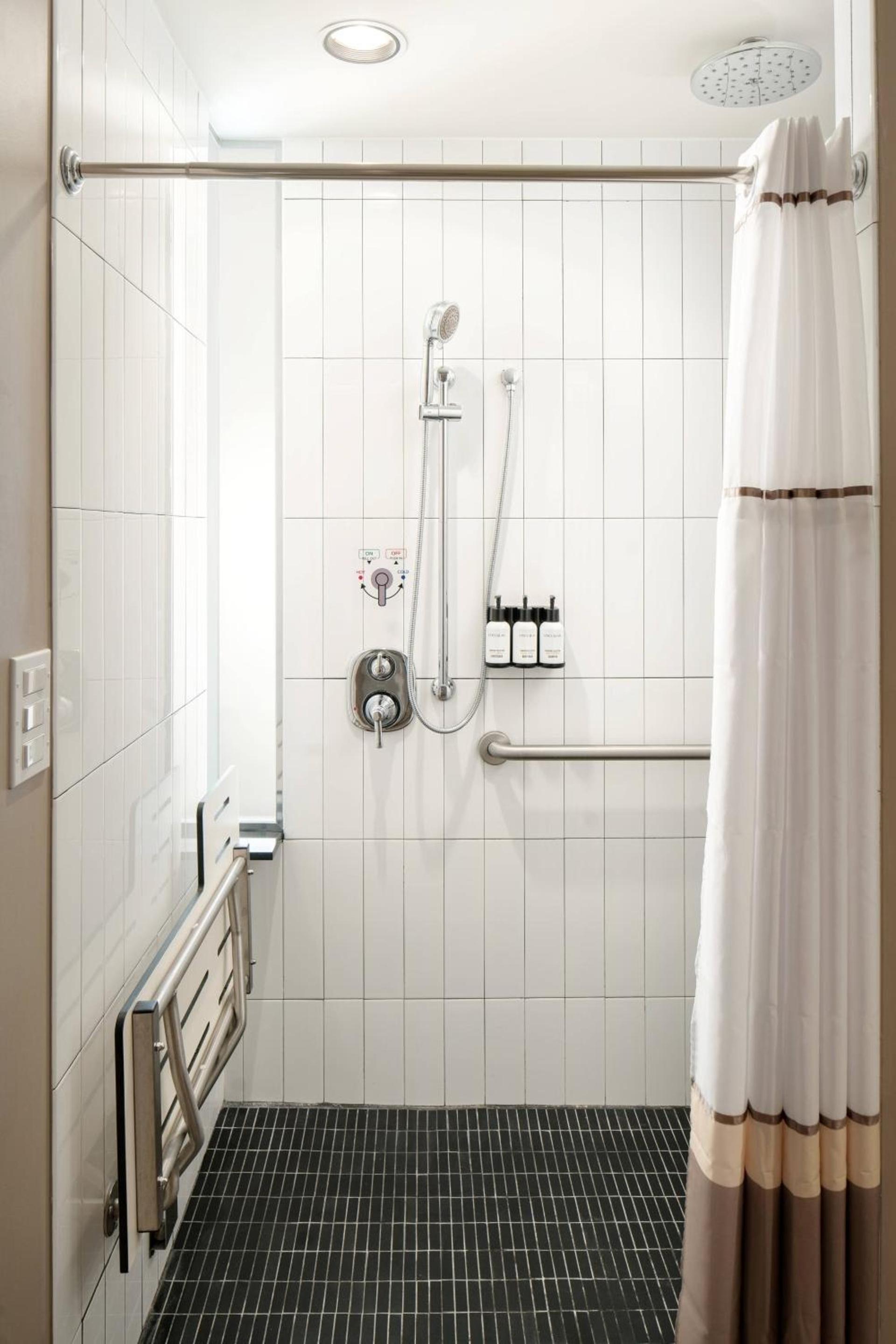 Epicurean Hotel, Autograph Collection photo 22
