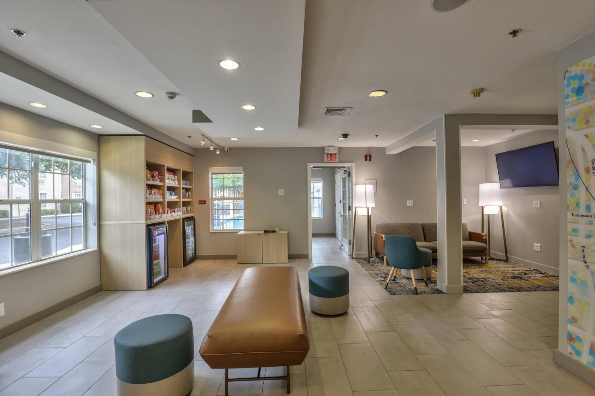 MainStay Suites photo 2