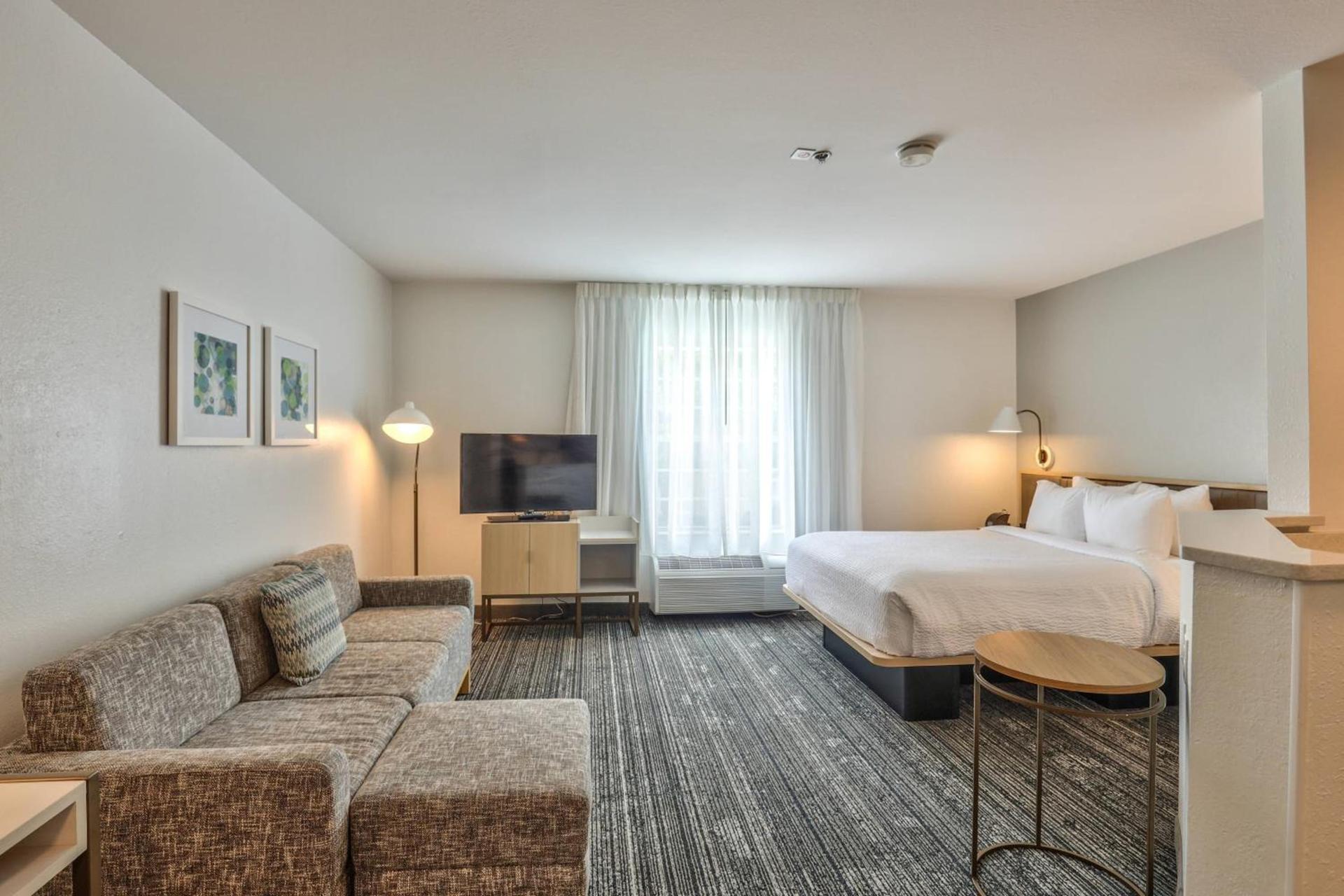MainStay Suites photo 5