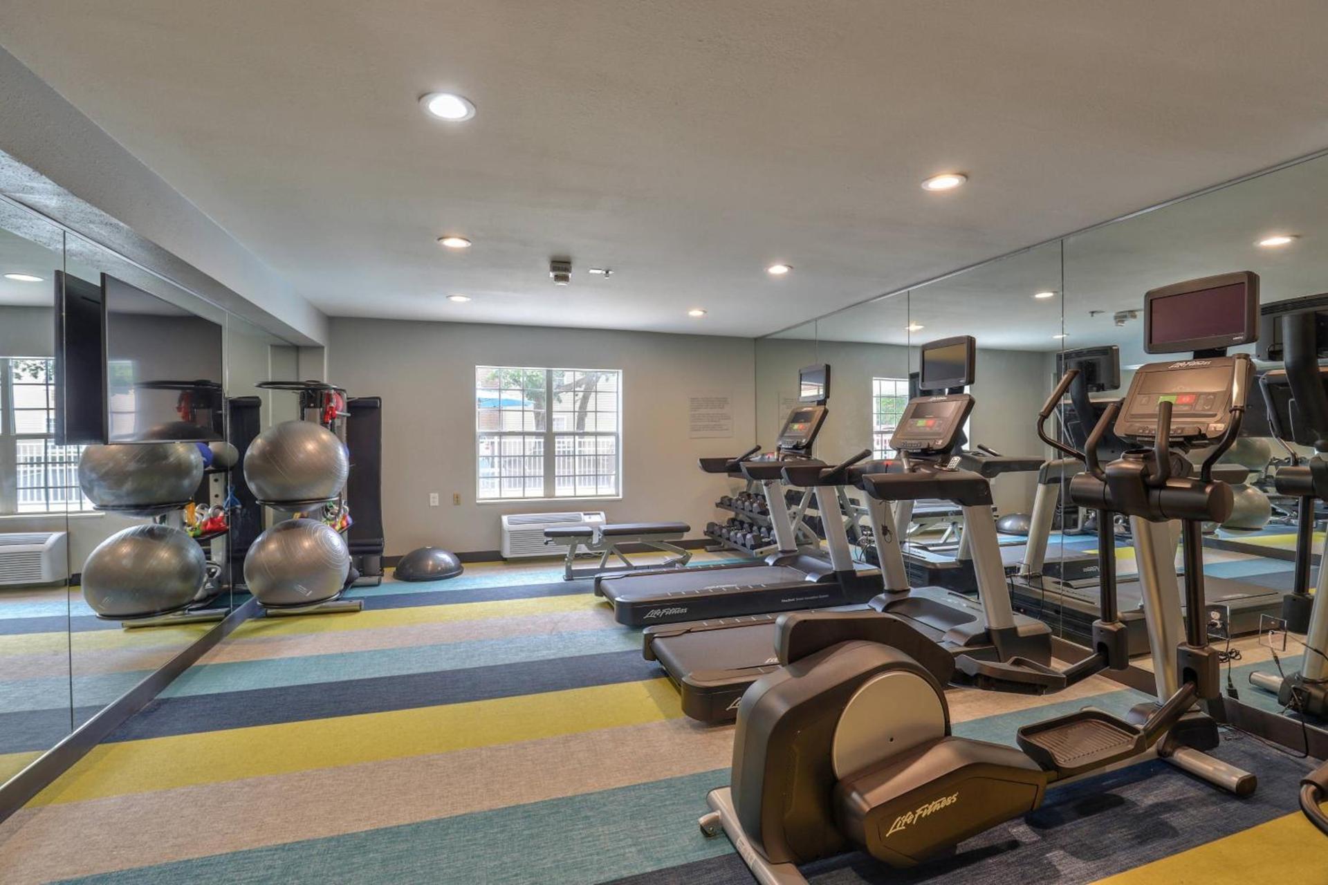 MainStay Suites photo 25