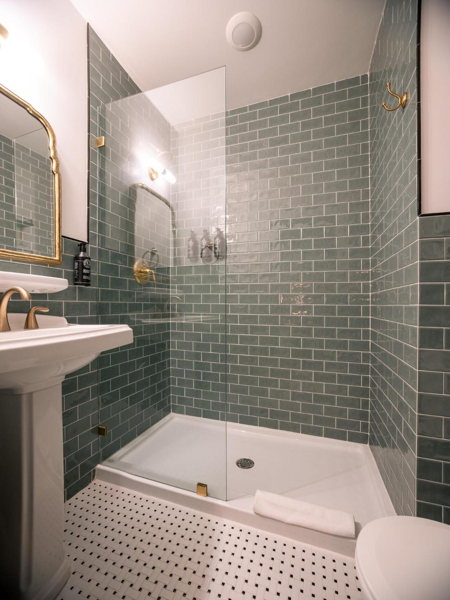 The Madison Hotel photo 16