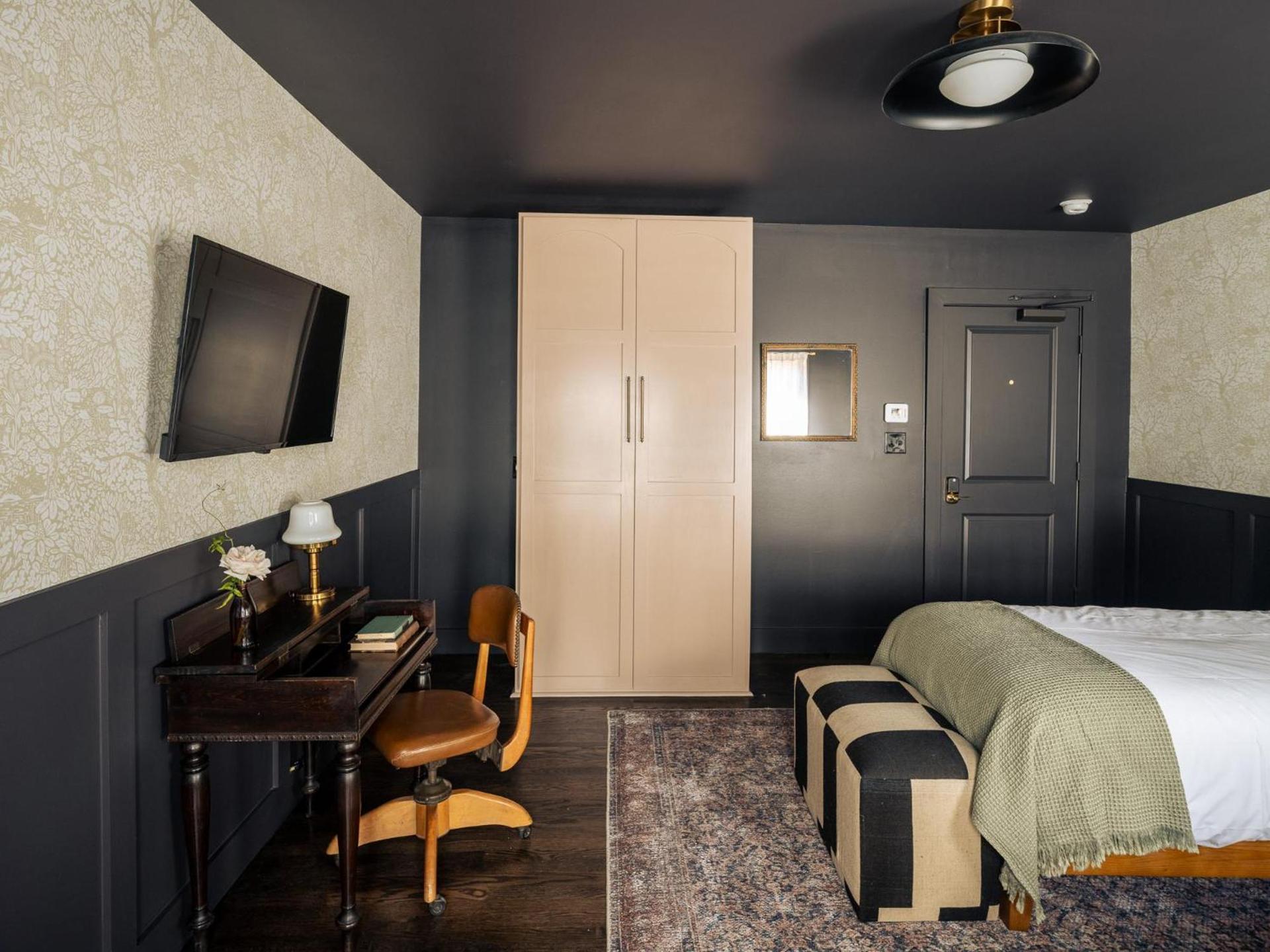 The Madison Hotel photo 32