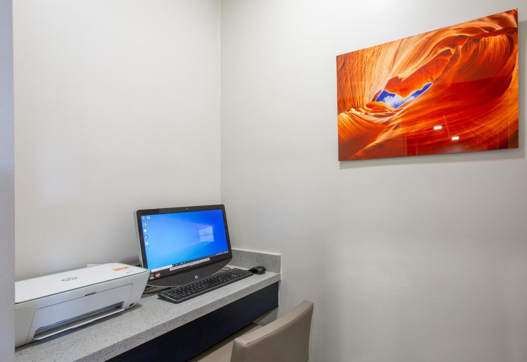 Hotel Elev8 Flagstaff, Trademark Collection by Wyndham photo 2