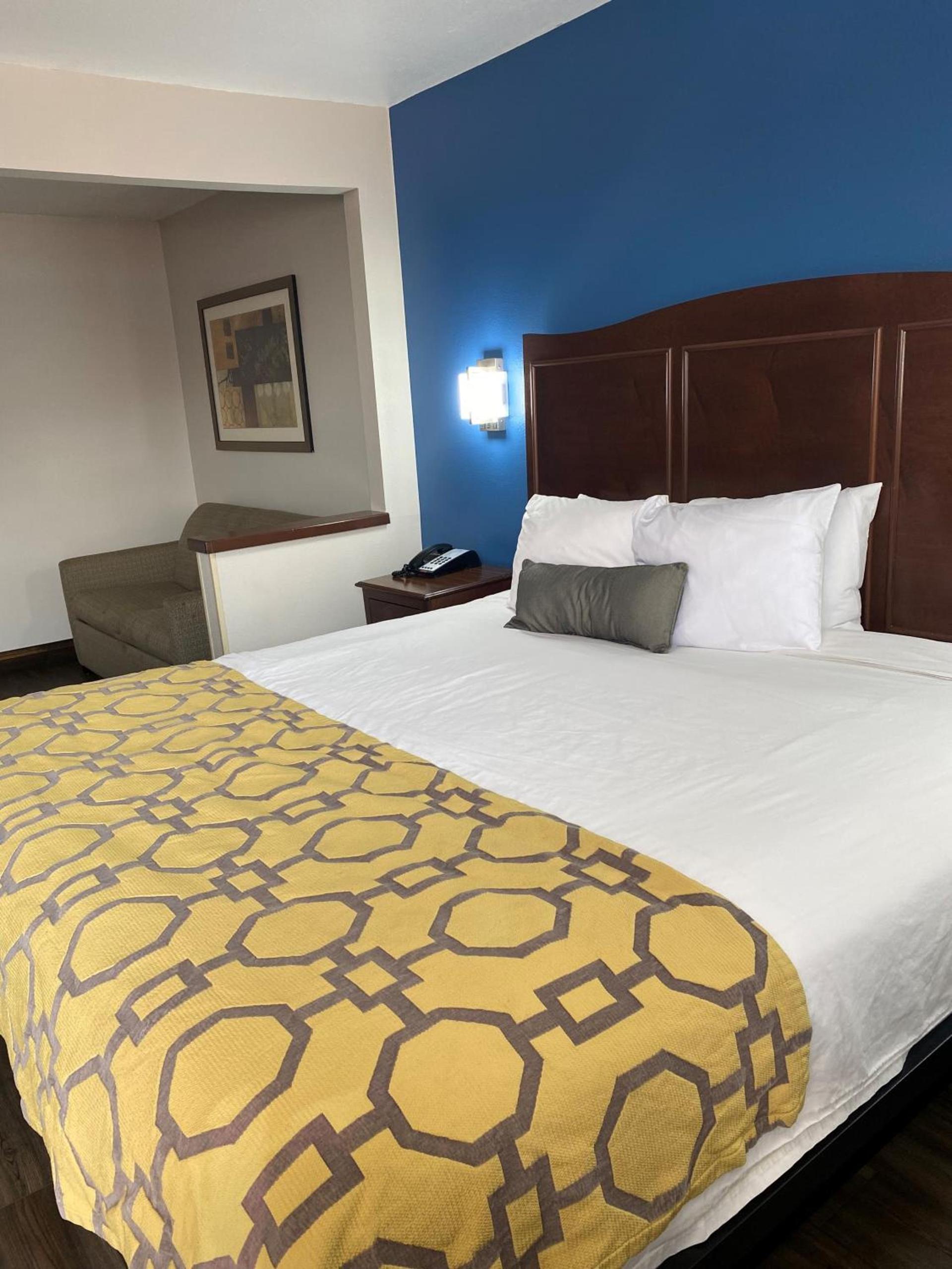 Baymont by Wyndham Oklahoma City/Quail Springs photo 30