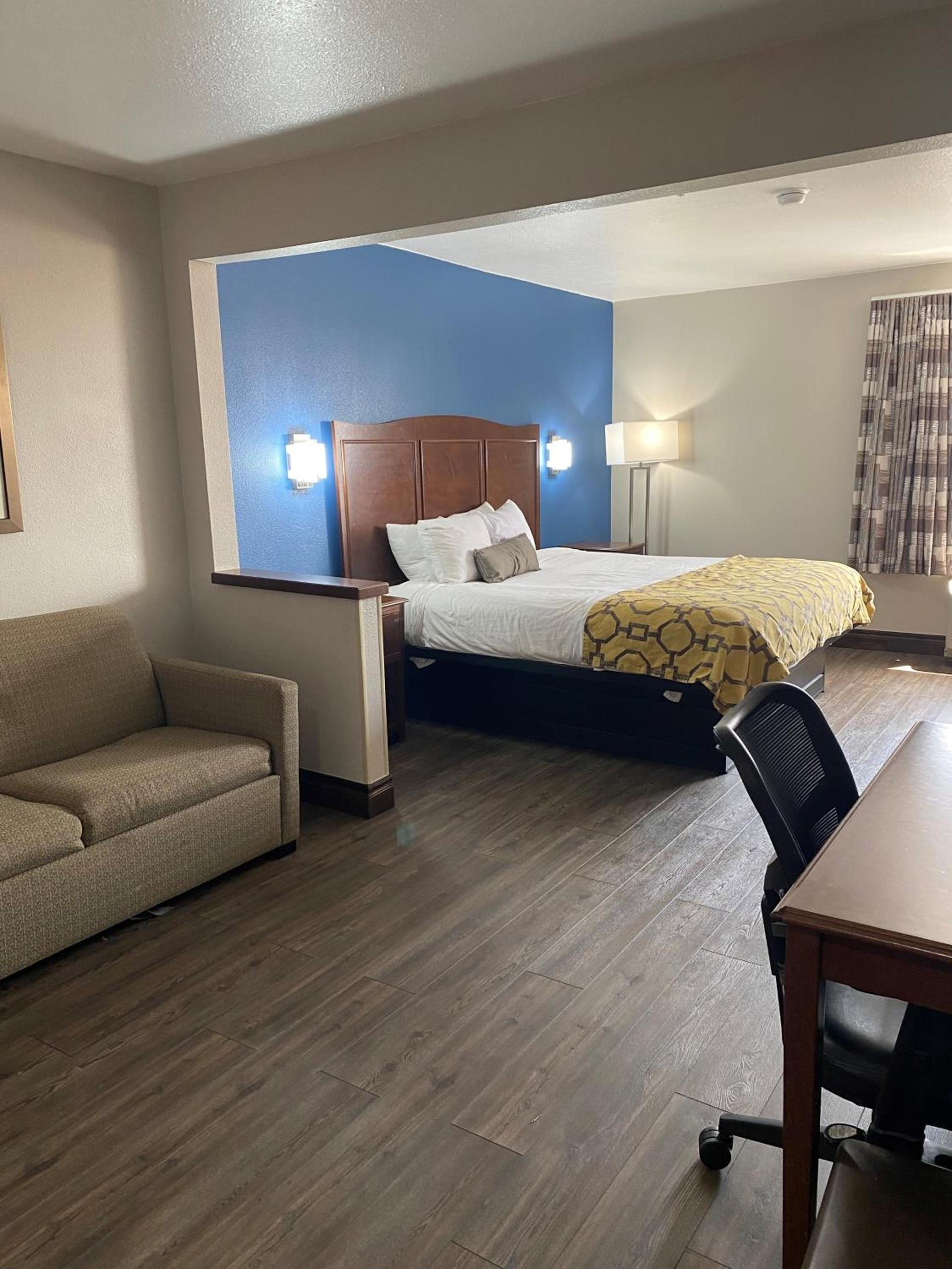 Baymont by Wyndham Oklahoma City/Quail Springs photo 5