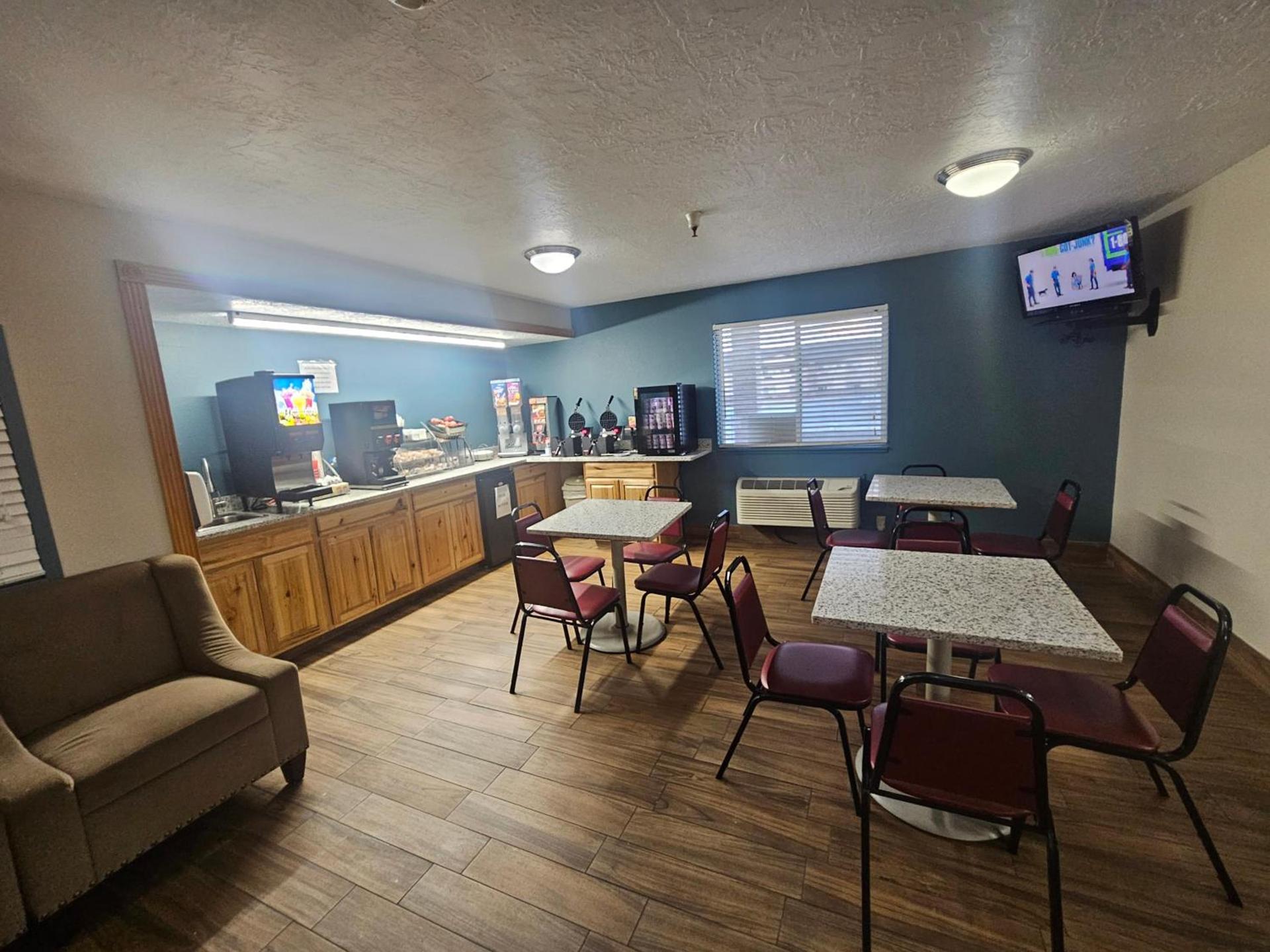 Quality Inn Beaver I-15 photo 9