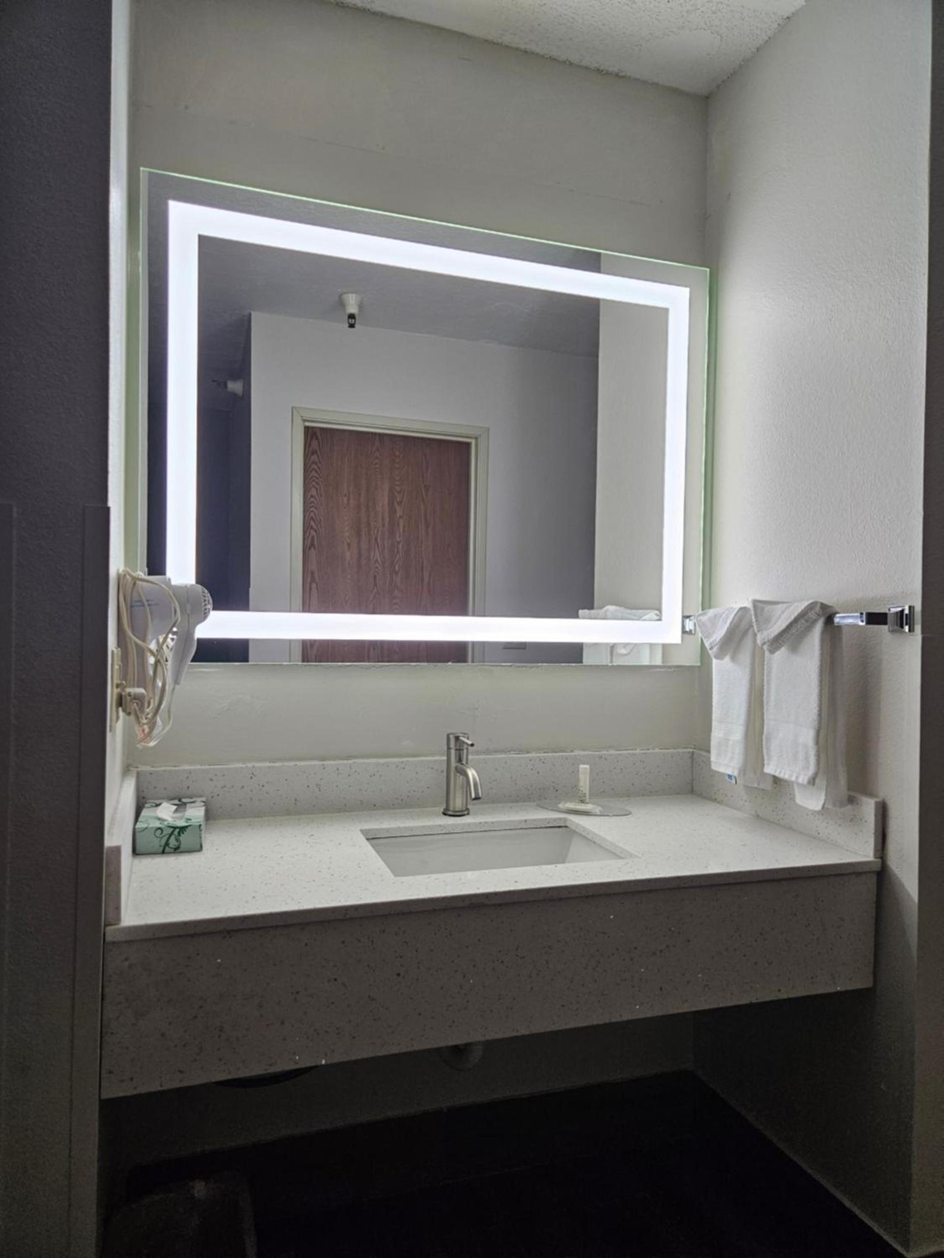 Quality Inn Beaver I-15 photo 22