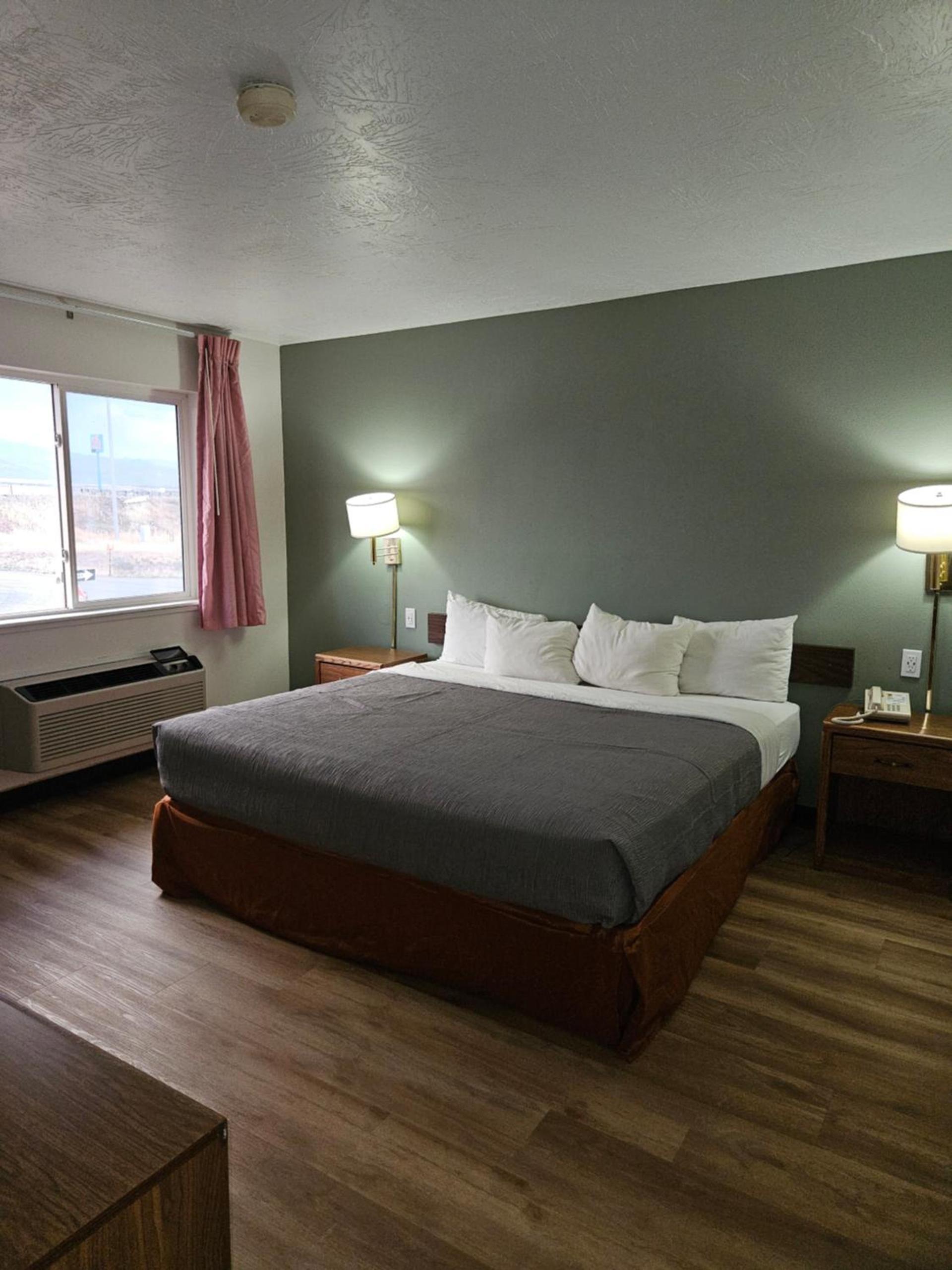 Quality Inn Beaver I-15 photo 32