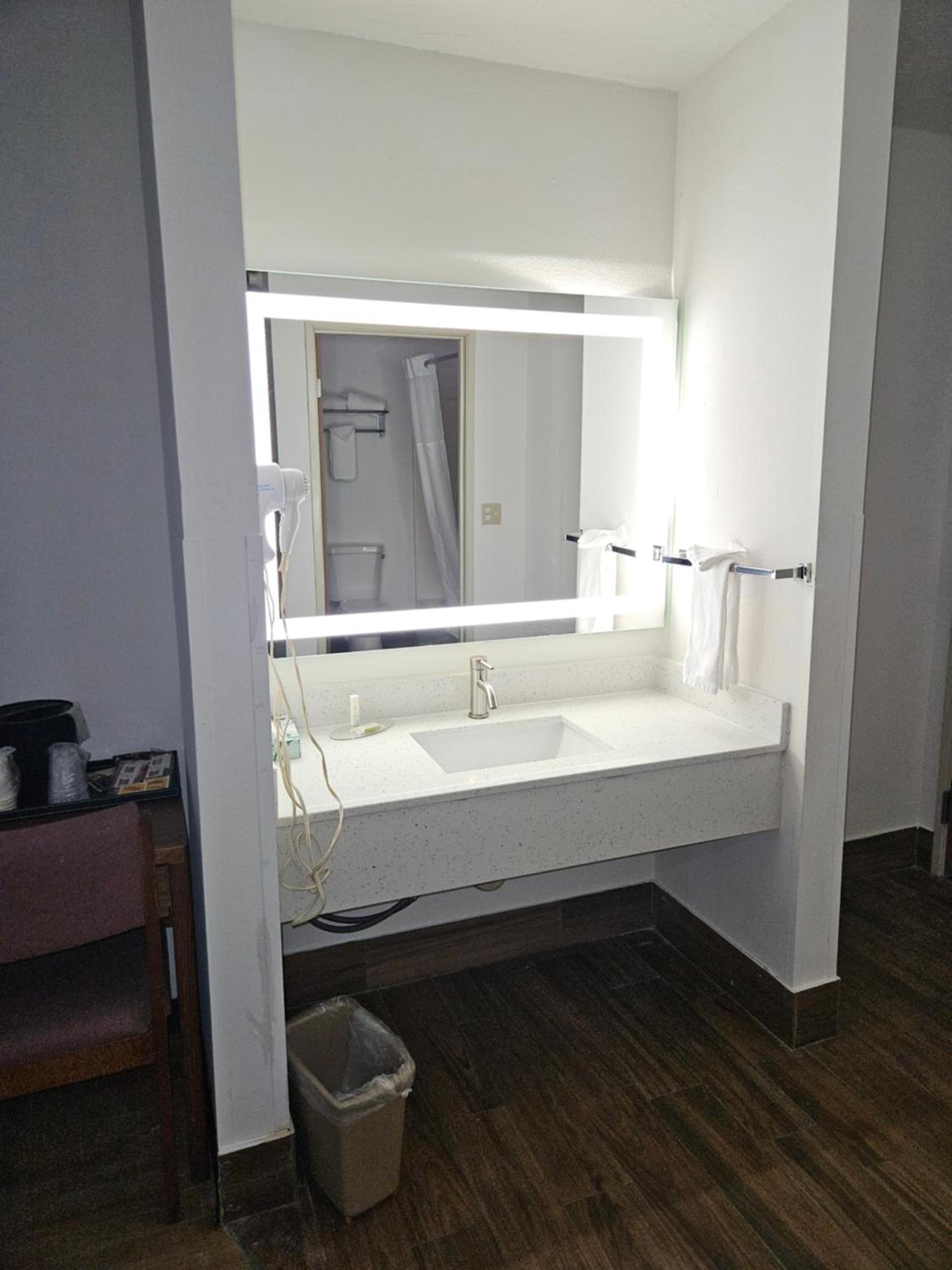 Quality Inn Beaver I-15 photo 37