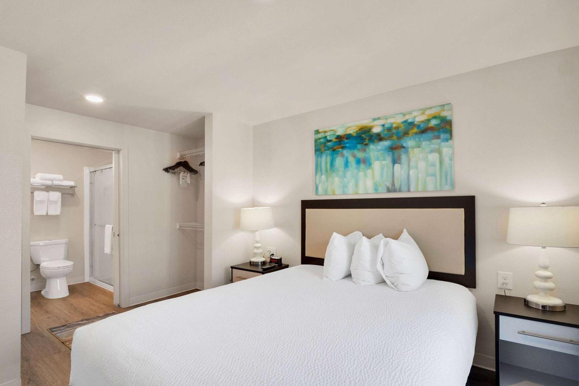 WaterWalk Extended Stay Raleigh Durham Research Triangle photo 47